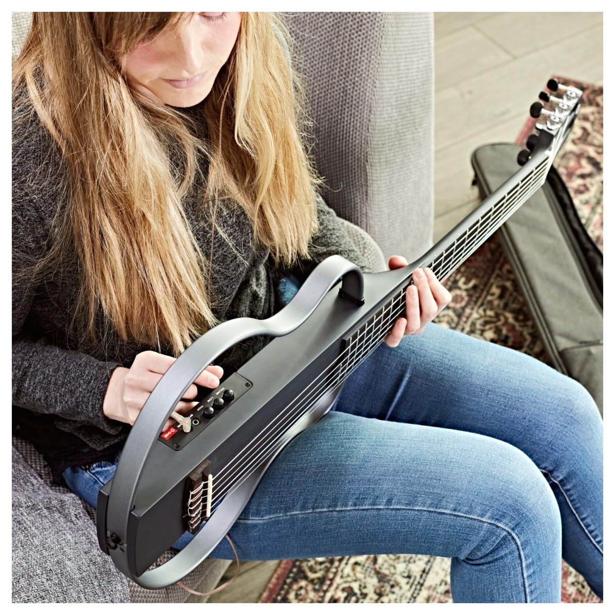 Chitarra da viaggio G4M Solus, corde di nylon | Ideale per la pratica silenziosa e il viaggio, uscita cuffie e ingresso aux, telaio staccabile per un viaggio compatto