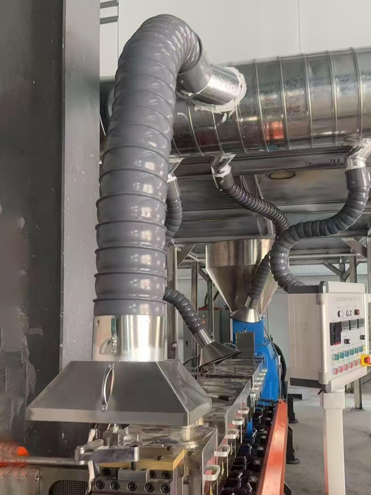 Manguera extractora de humos ajustable gris de 160mm y brazo de 0.8m