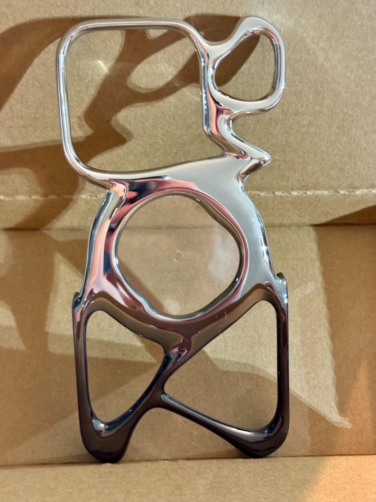 Hollow Electroplated Silver Magnetic Phone Case Compatible with Iphone Apple 16/15/14/13/12 Series photo review