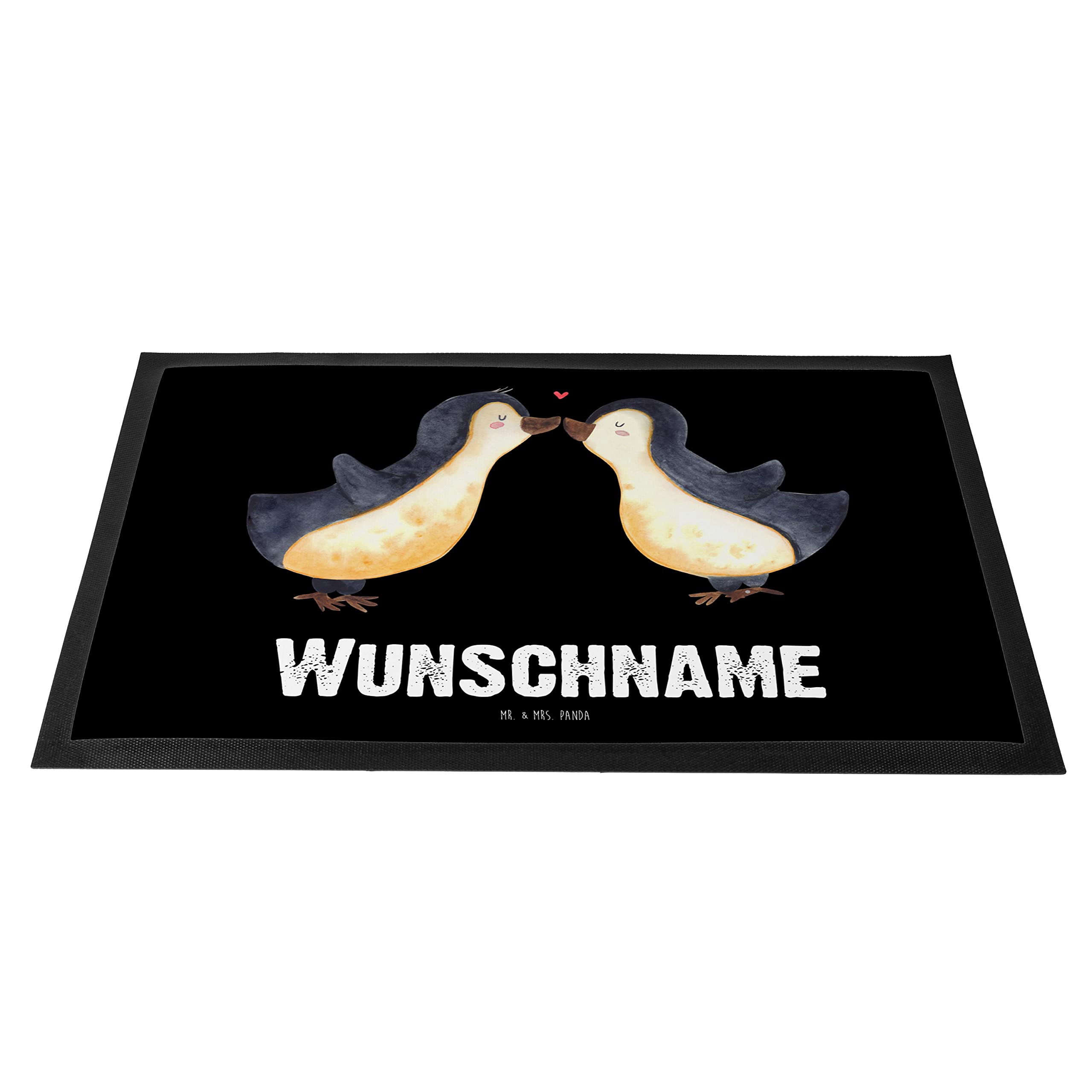 Mr. & Mrs. Panda Fußmatte personalisierbar Pinguin Liebe 40 x 60 cm - Personalisierte Geschenke, Fussmatte, Vertraut, Freundin, Pinguine, Geschenkidee, mit Namen, Geschenk, Türmatte, personalisiert