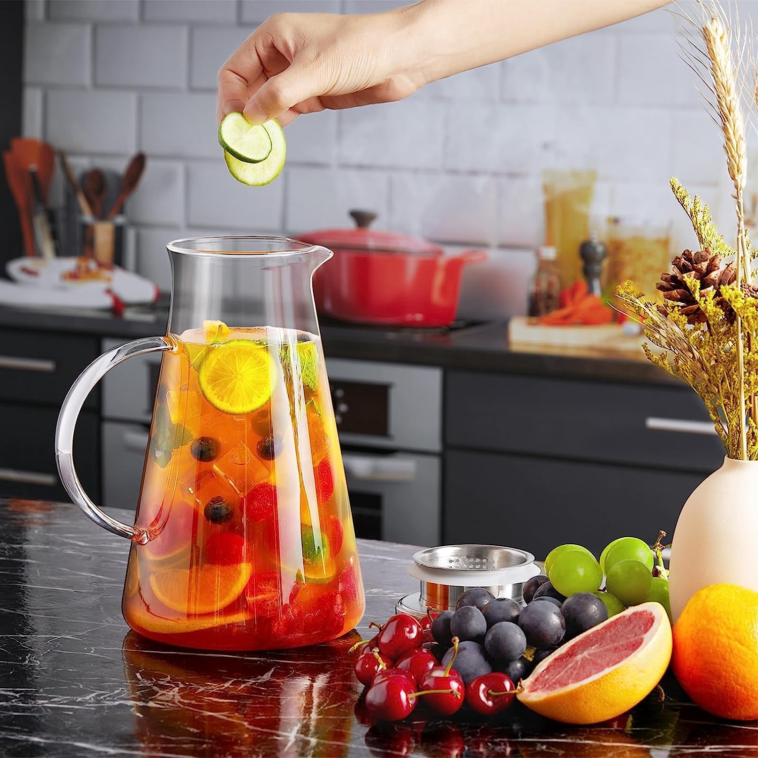 GipiBox® Borosilicate Water Jug 1300 ml, Stainless Steel Air Tight Lid,Iced Tea Pitcher, Water Jug, Hot Cold Water, Milk and Juice Beverage Carafes (1 PCS) 1