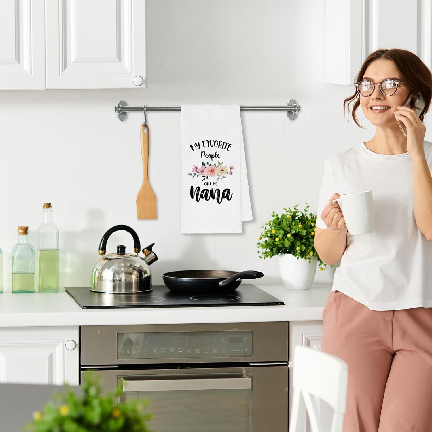 Nana Grandma Kitchen Towels, My Favorite People Call Me Nana Gifts for Grandma Birthday Christmas Mother's Day, Floral Hand Towels Decor for Bathroom, Rustic Dish Tea Bar Towel Home 16x24in - Image 3