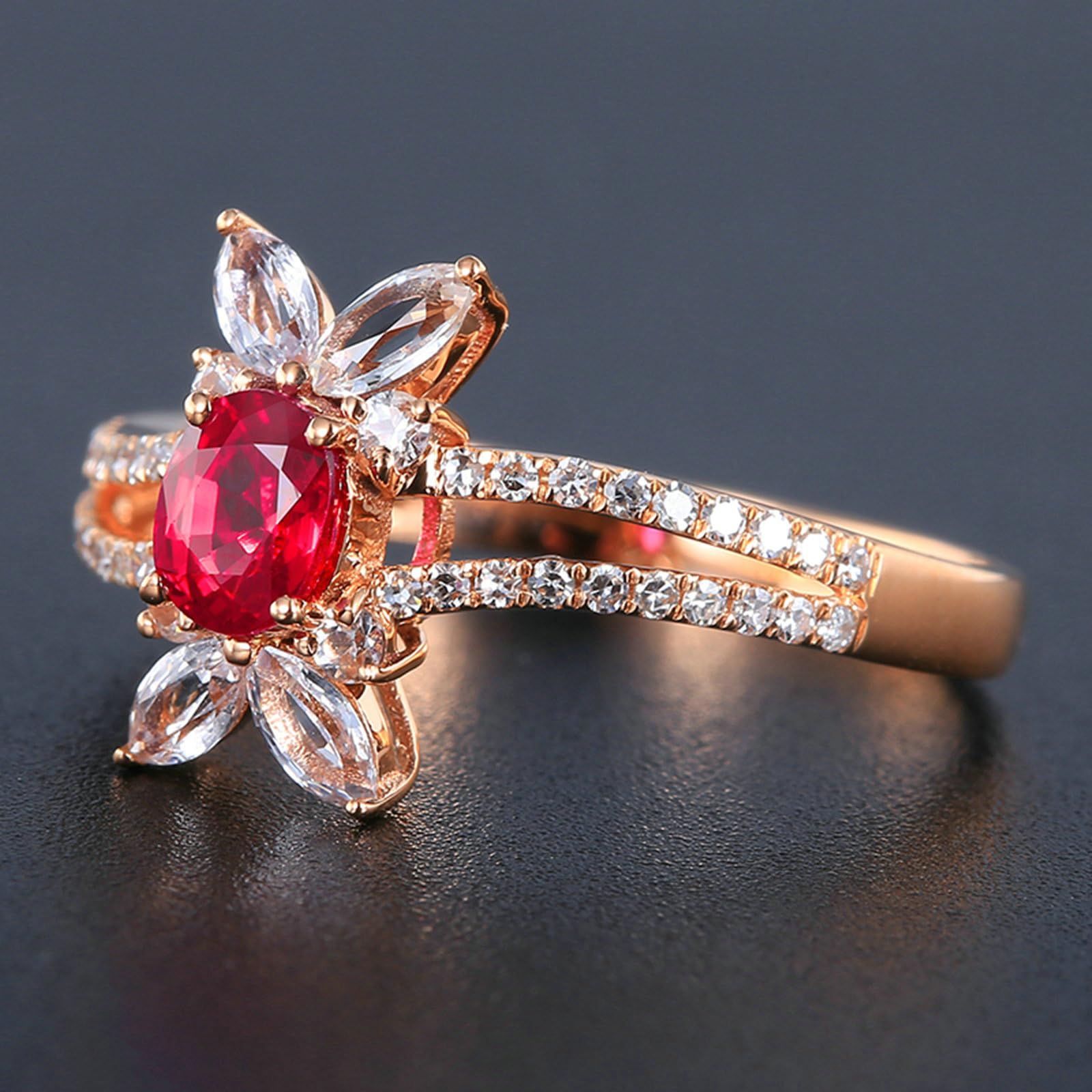 Anillos de compromiso de oro rosa de 9 quilates para mujer, anillo de boda para mujer, diseño hueco, ovalado de 4 puntas, rubí rojo creado en laboratorio de 0,57 quilates, anillo de moissanita