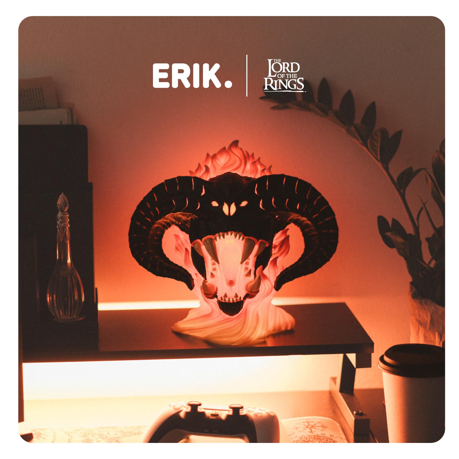Grupo Erik Lampada Signore degli Anelli - Lampada da Scrivania e Comodino con Luce LED Balrog, Luce Notturna Lord of the Rings Ufficiale | Cavo USB o Pile AAA (26,3 x 23 x 19,4 cm)