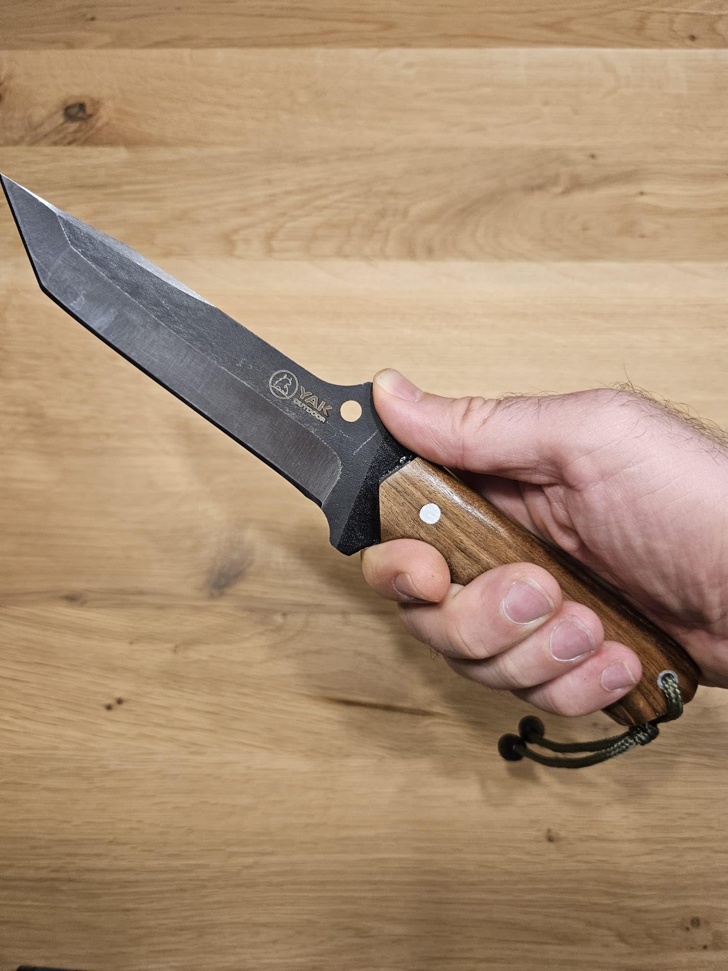 YAK Outdoor Scorpion Messer - 26 cm, 4034 Edelstahl, 13,5 cm Klinge, Wurzelnussholzgriff, inkl. Lederhülle, 54/56 HRC Härte, langlebig und robust, perfekt für Outdoor-Abenteuer und Überlebenstraining