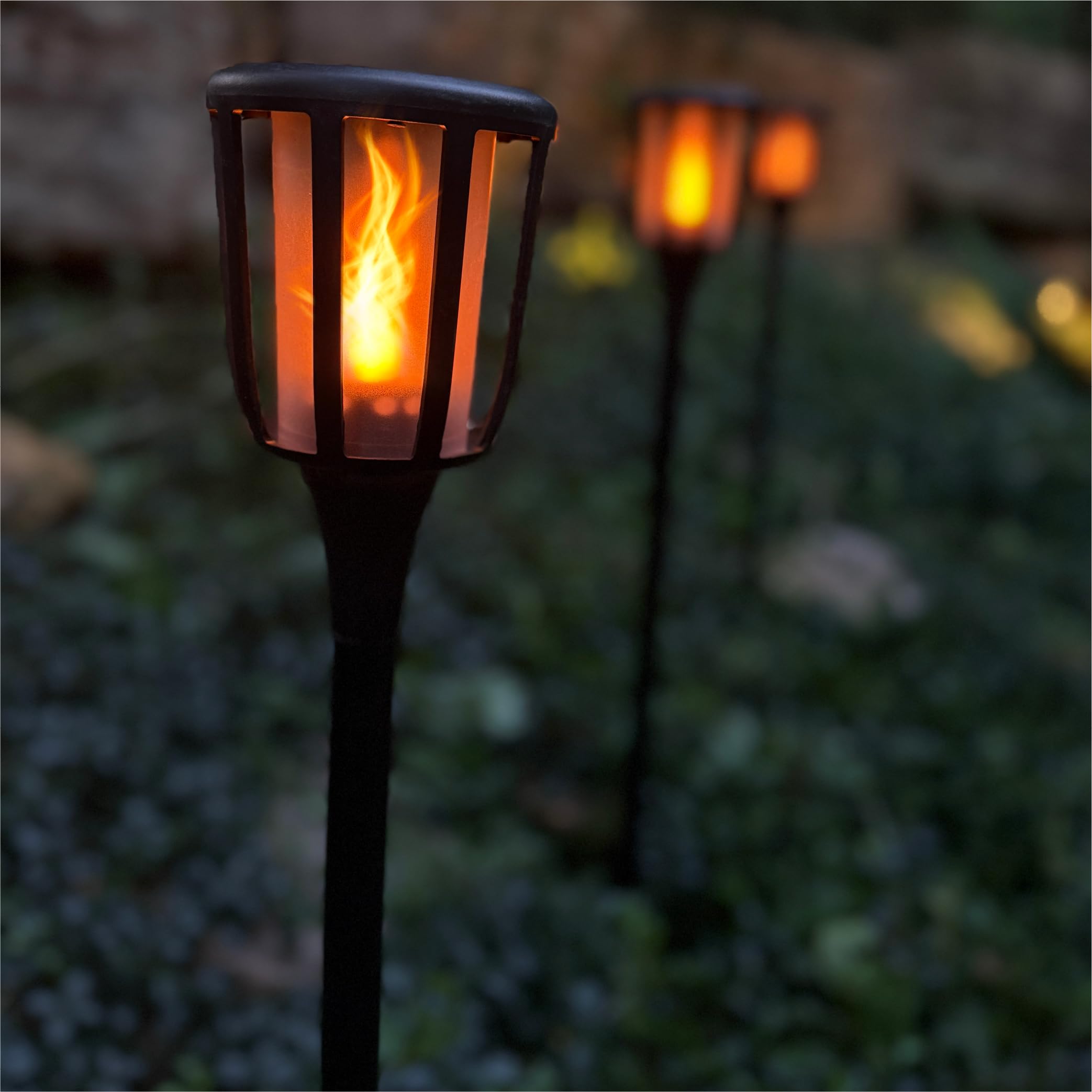 FoxFlame Rustikale Solar-Landschaftslichter, realistische flackernde Flamme, patentierte LED, verstellbare Höhe, Wegelichter, solarbetriebene Taschenlampe mit Stangen für Garten, Hof und Terrasse