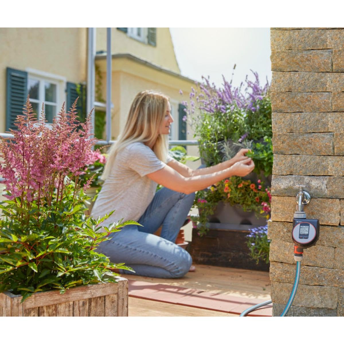 Kit D'arrosage Mural Gardena NatureUp! - Système Pour 27 Plantes - Arrosage Goutte-à-goutte Invisible - Compatible Programmateur