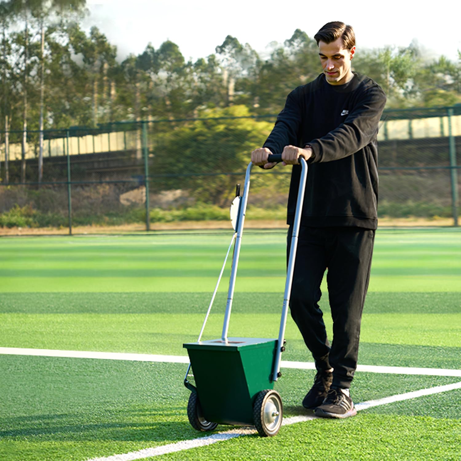 VEVOR Segnalinee a Secco per Campi da Gioco, 2 Ruote, Linee 50-100 mm, Segnalinee Regolabili, con Maniglia di Regolazione in Gomma, Capacità Polvere 11,3 kg, per Baseball Infield, Verde