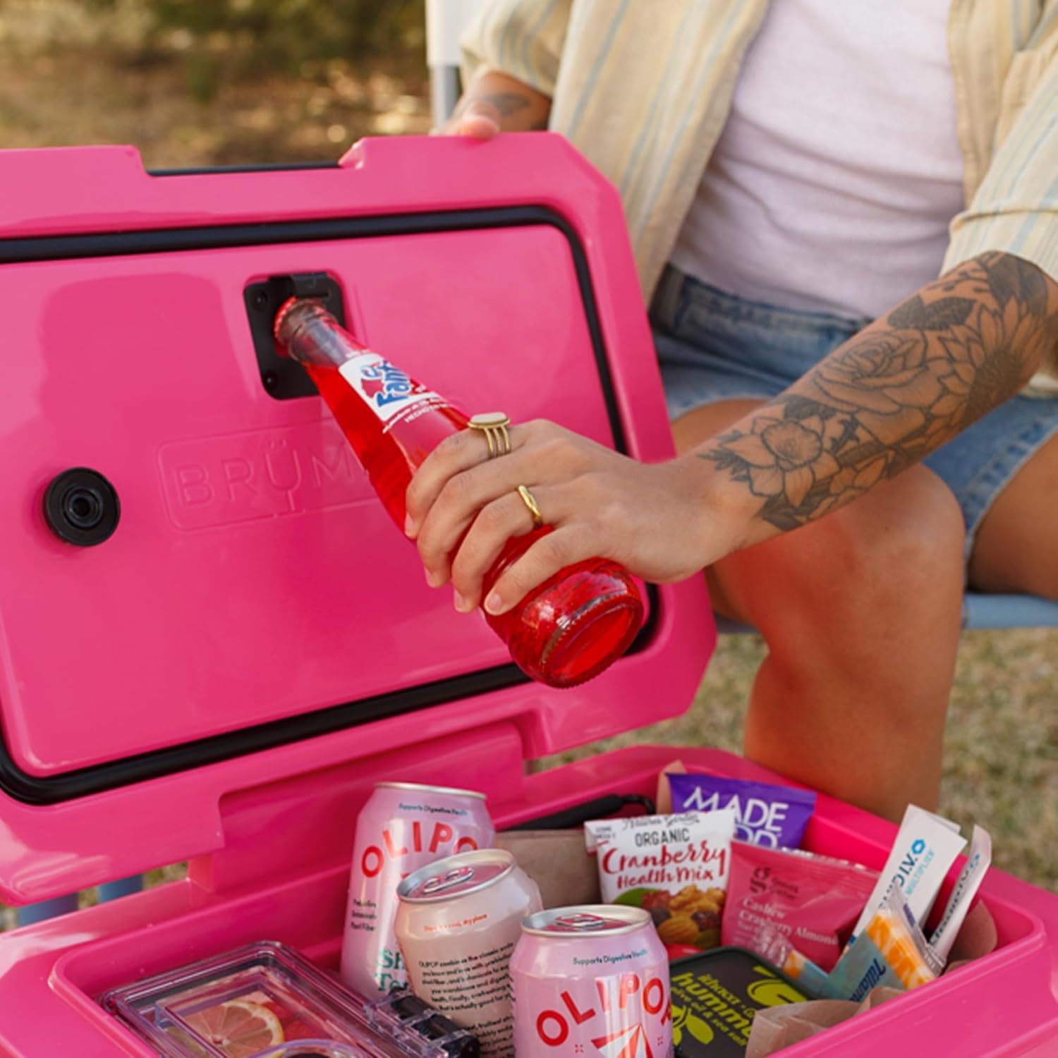 BrüMate BrüTank Hard Cooler with Built-in Drink Tank & Tap | 5+ Day Ice Retention | Perfect for Beach, Tailgating, Camping, Sports Games, & More