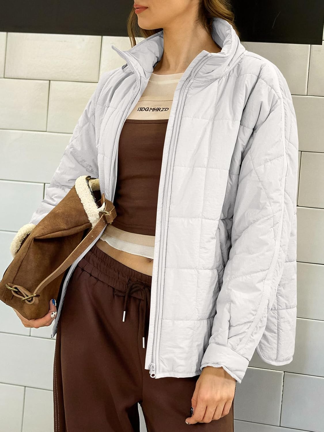 GeGekoko Women's Lightweight Oversized Long Sleeve Zip Water Resistant Packable Puffer Jacket Warm Short Winter Coat - Image 3