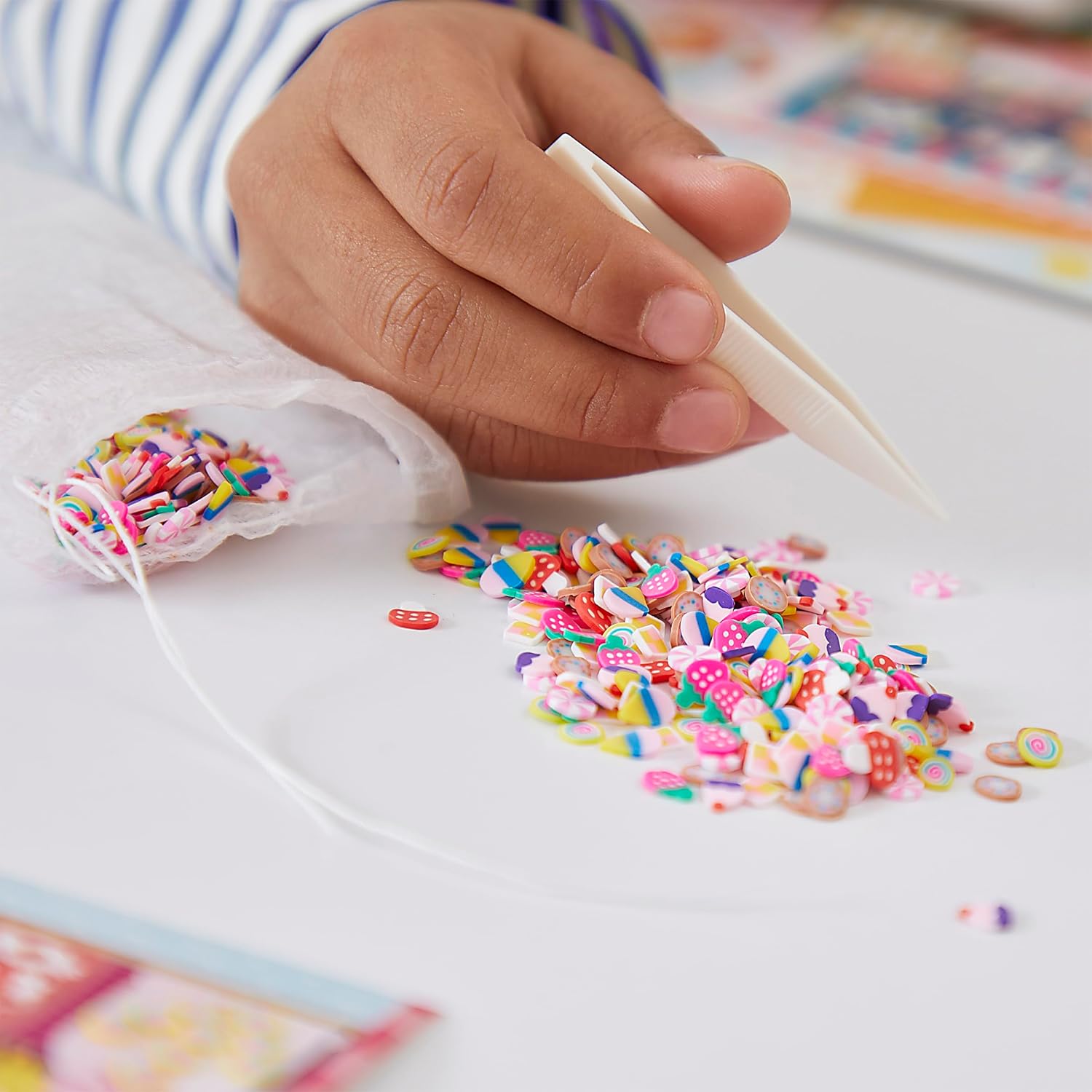 Janod - Gourmet Mini-Cane Sticking Set - The Calm Workshops - 3 Boards - Child Craft Kit - Fine Motor Skills and Concentration Learning - from 7 Years Old - J09105