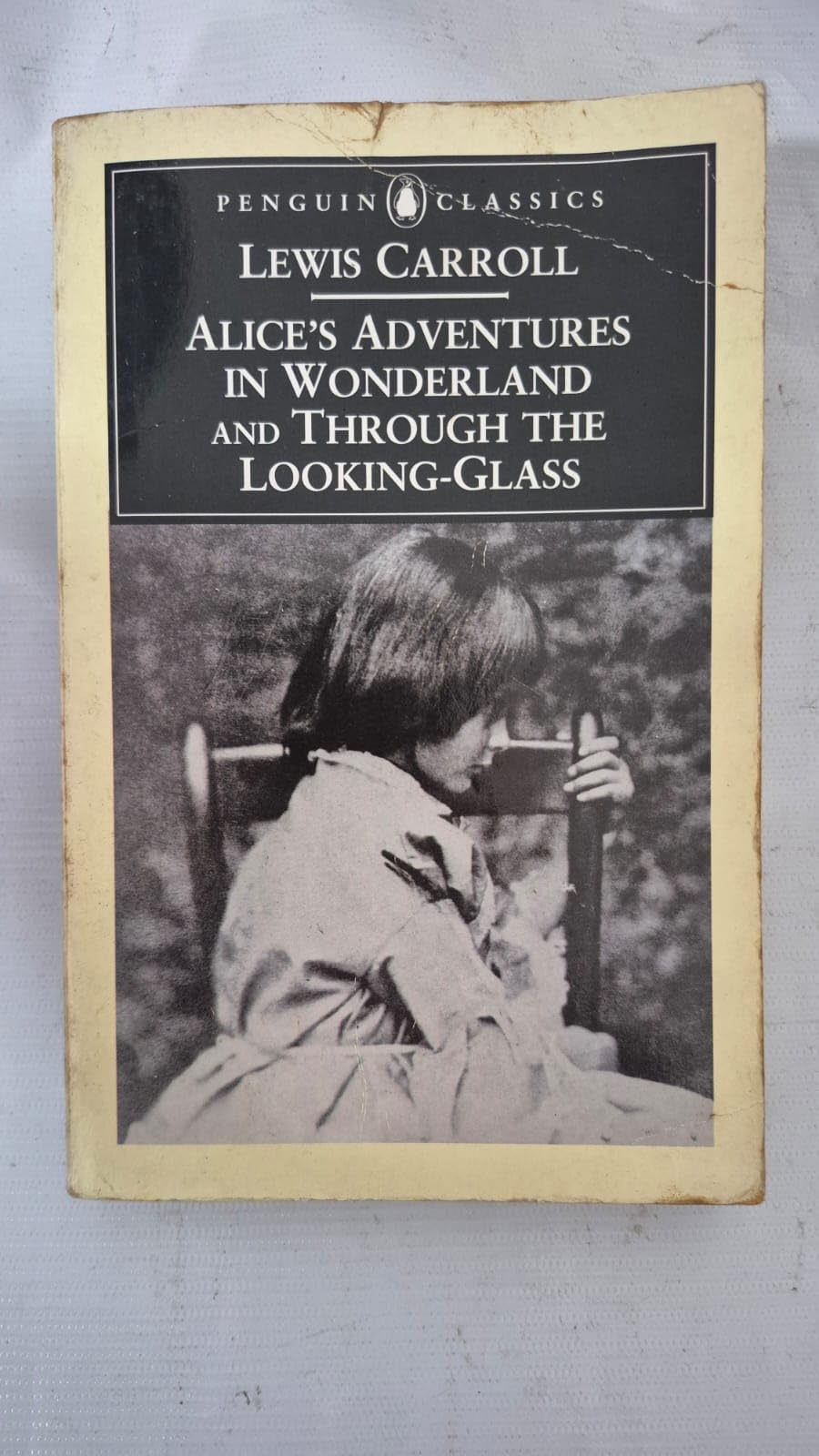 Alice's Adventures in Wonderland & Through the Looking-Glass(And what Alice Found There) & Alice's Adventures Under Ground: The Centenary Edition (Penguin Classics S.)