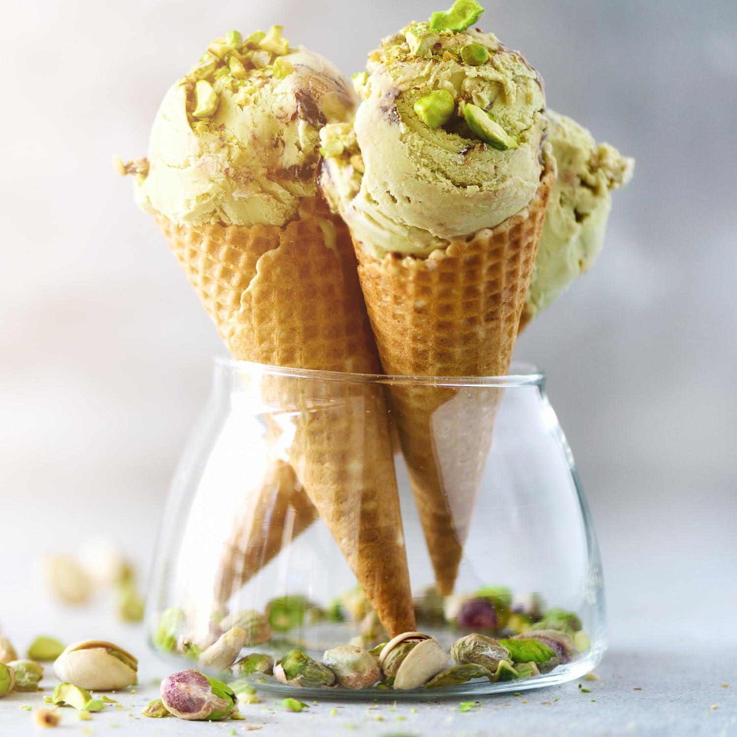 dekora – Kadayif Engelshaar Teigfäden für Dubai-Schokolade, 1kg, feine Kataifi Masse für knusprige orientalische Desserts ohne Zucker, Laktosefrei, Halal