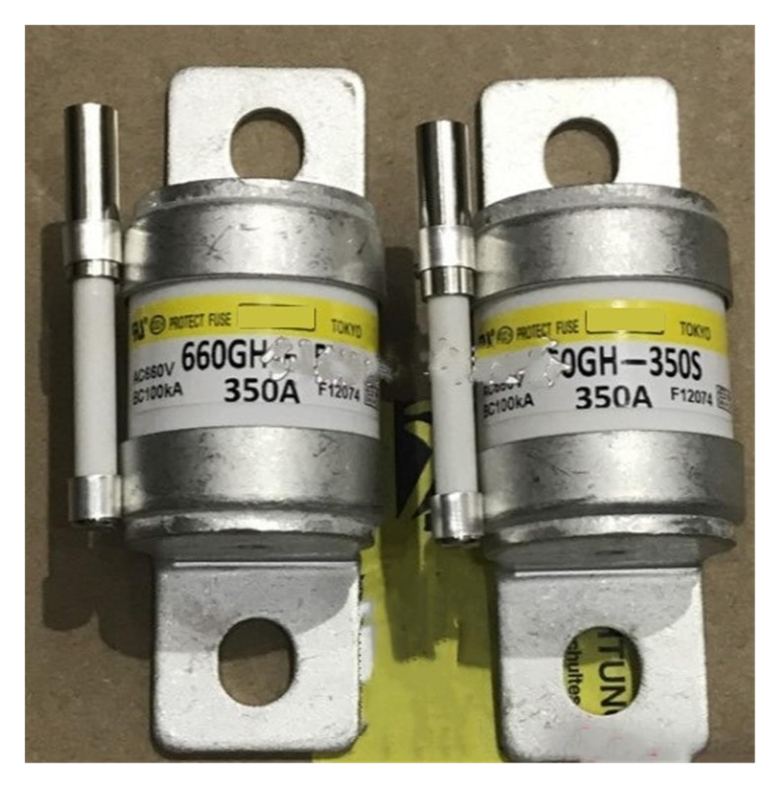 CBYUIGHNS 1pcs Fuses 660GH-350S 660GH-350SUL 350A 660V aR 660GH-400S 660GH-400SUL 400A