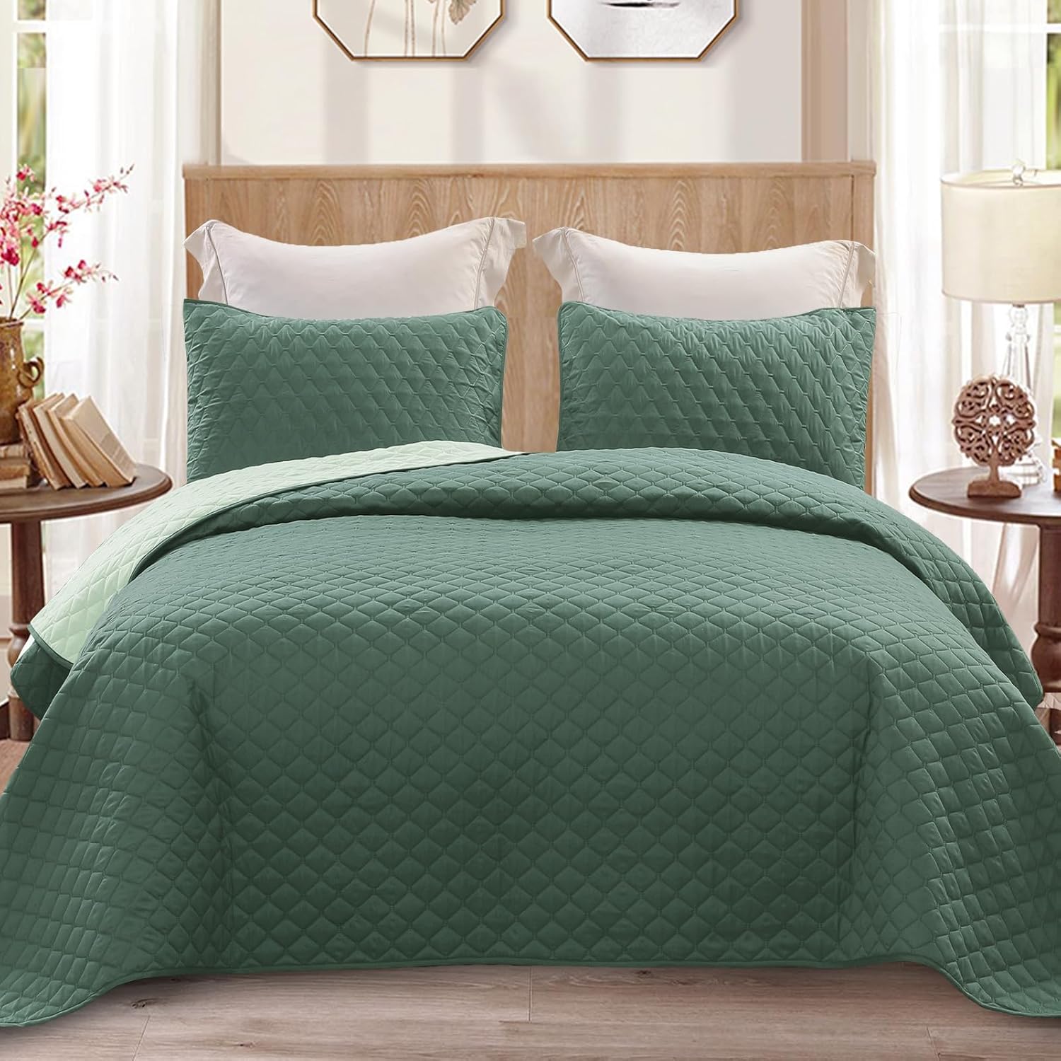 Exclusivo Mezcla Reversible King Size Quilt Bedding Set with Pillow Shams, Lightweight Quilts King Size, Soft Bedspreads Bed Coverlets for All Seasons - (Dark Green, 104"x96")