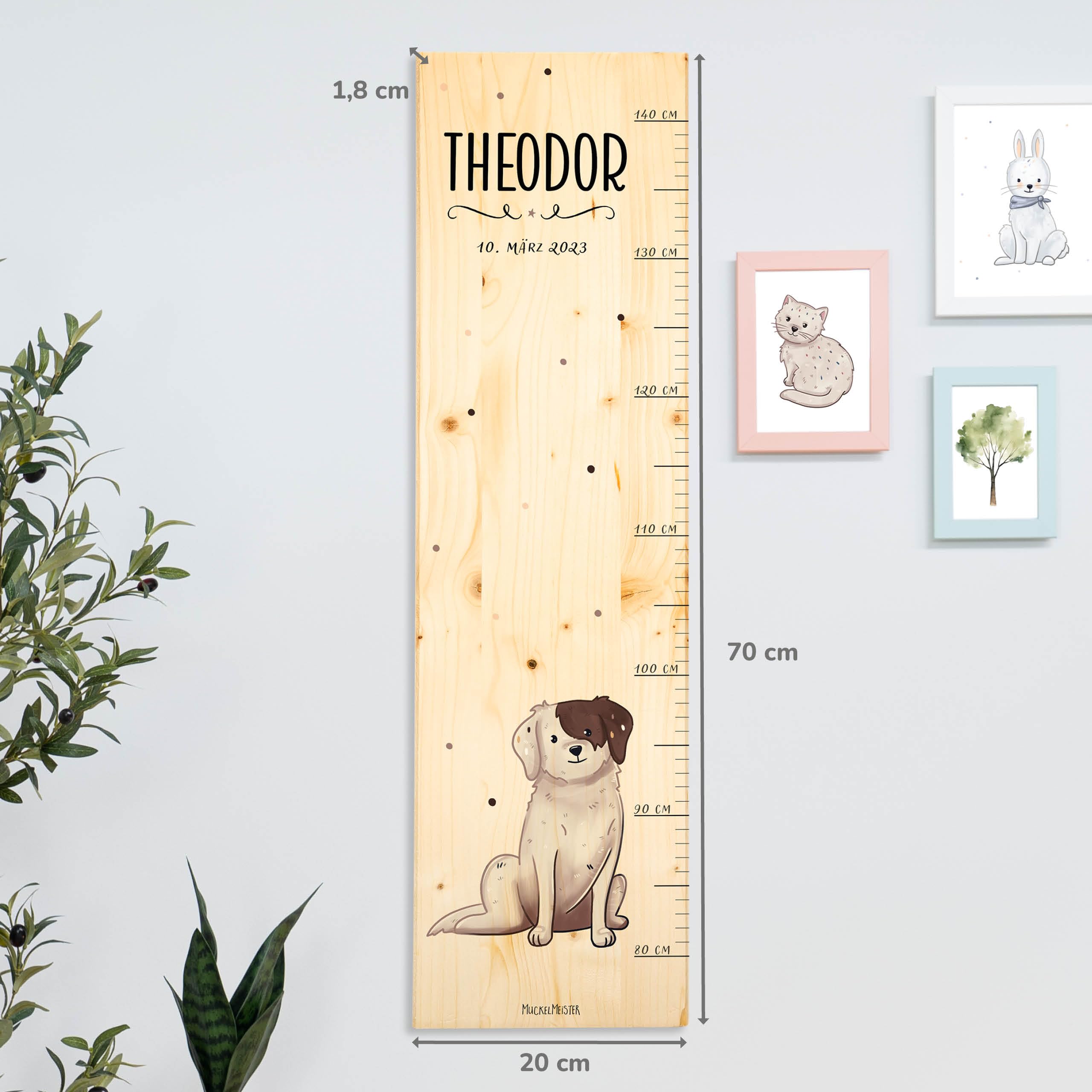 Muckelmeister Messlatte Kinder aus Holz personalisert 80-140cm - Muckelfreunde - 70x20x2cm Kinderzimmer Deko - Geschenke zur Geburt - Maßband Kinder Wand - Geschenkidee Kleinkind - Kuh