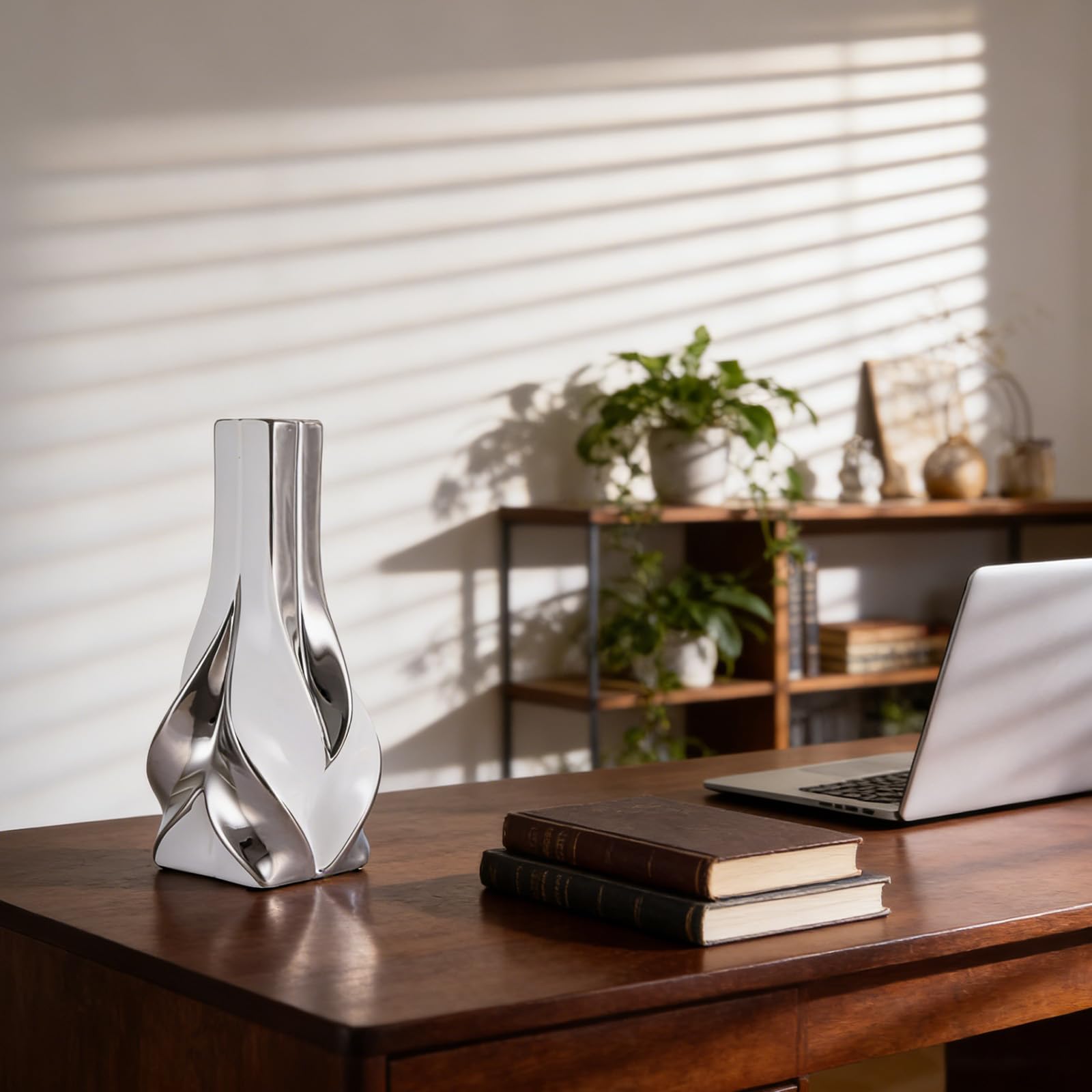 Jarrón de cerámica blanco y plateado de 10.6 pulgadas de alto, decoración moderna y elegante para el hogar, sala de estar, centro de mesa, escritorio, oficina, perfecto para hierba de las