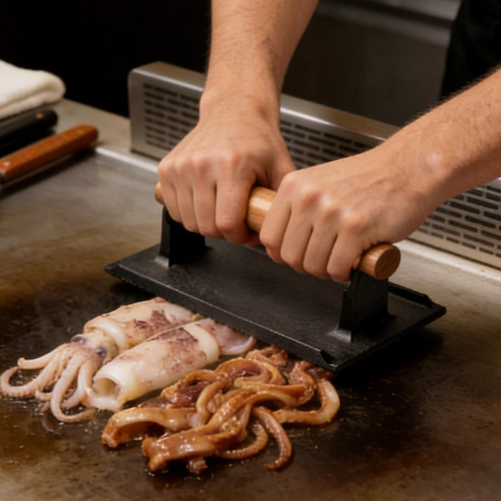 Pressa per bistecca con manico in legno, antiaderente, per barbecue all'aperto, campeggio, cucina di casa, frusta per hamburger perfettamente cotti