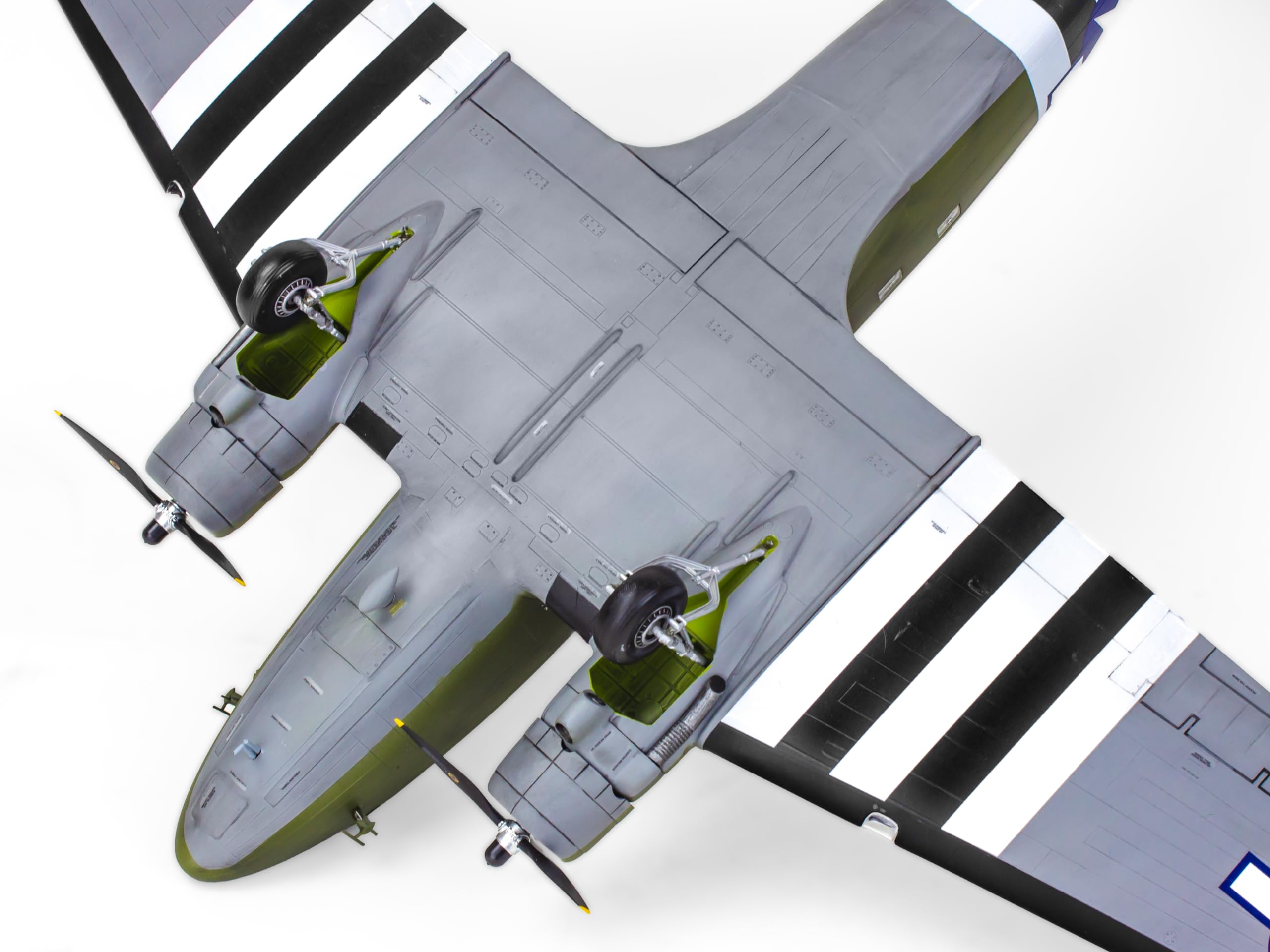 Amazon.com: Revell 15875 C47 Skytrain WWII 1:48 Scale Model