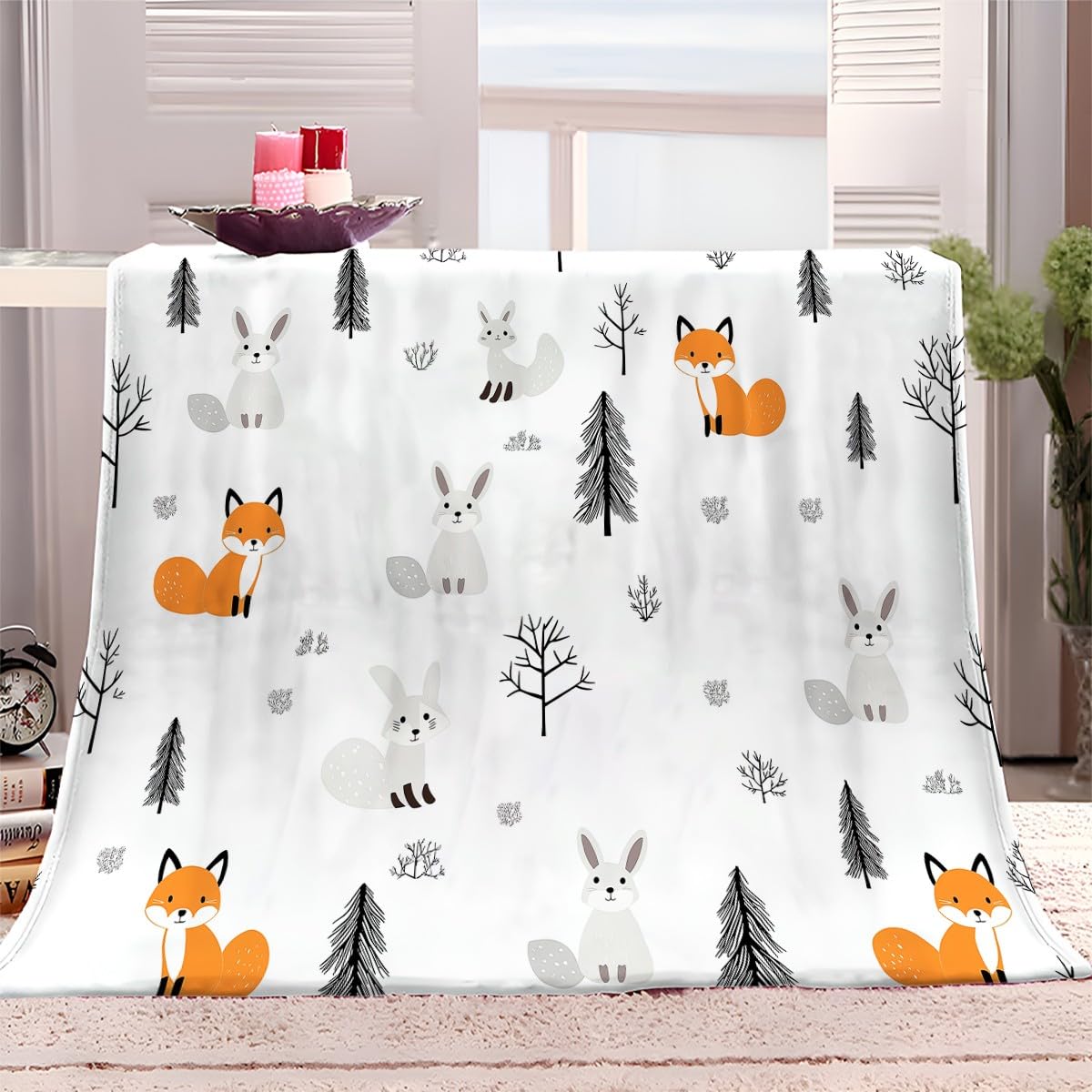 Couverture polaire 150x200 cm Sunko en flanelle imprimé renard et lapin