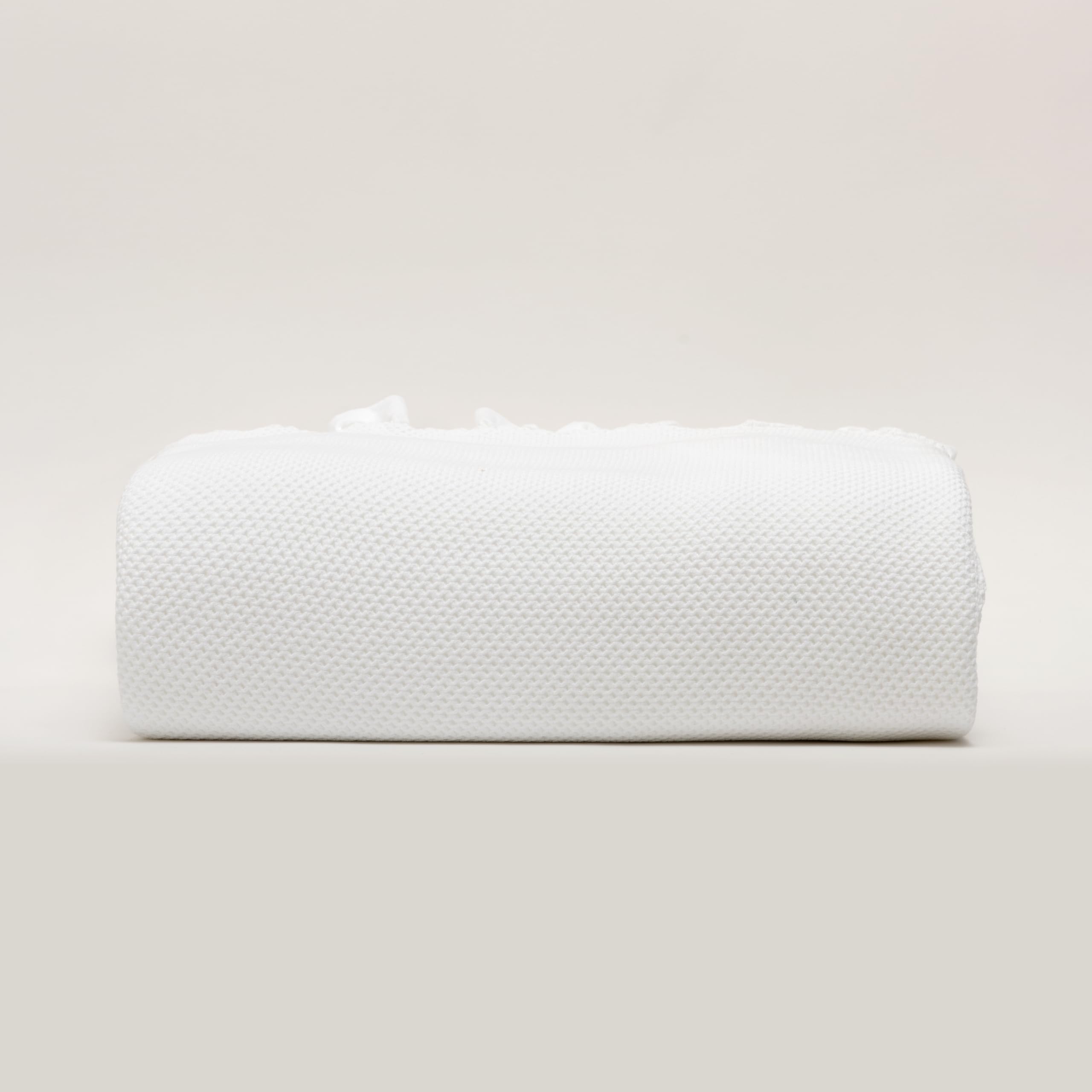 Colcha Blanca con Volante - Colcha 280x260 para Cama de 200 - Algodón Eva - Colcha de Verano con Estampado Elegante