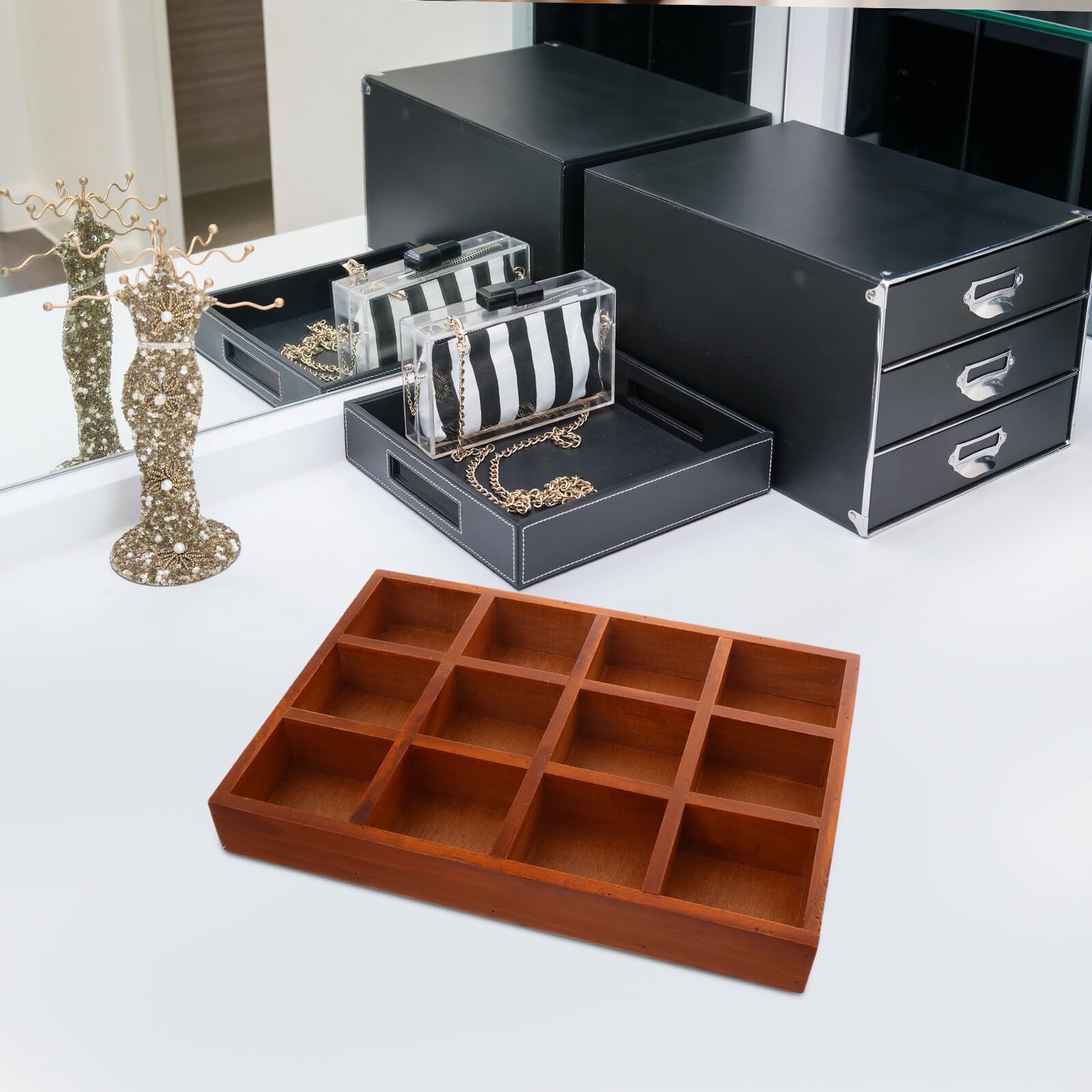 Rechteckige Reise Schmuckkästchen mit 12 Fächern Glatter Oberfläche und Vintage Stil Platzsparender Schmuckorganizer für Schreibtisch und Heimdekoration