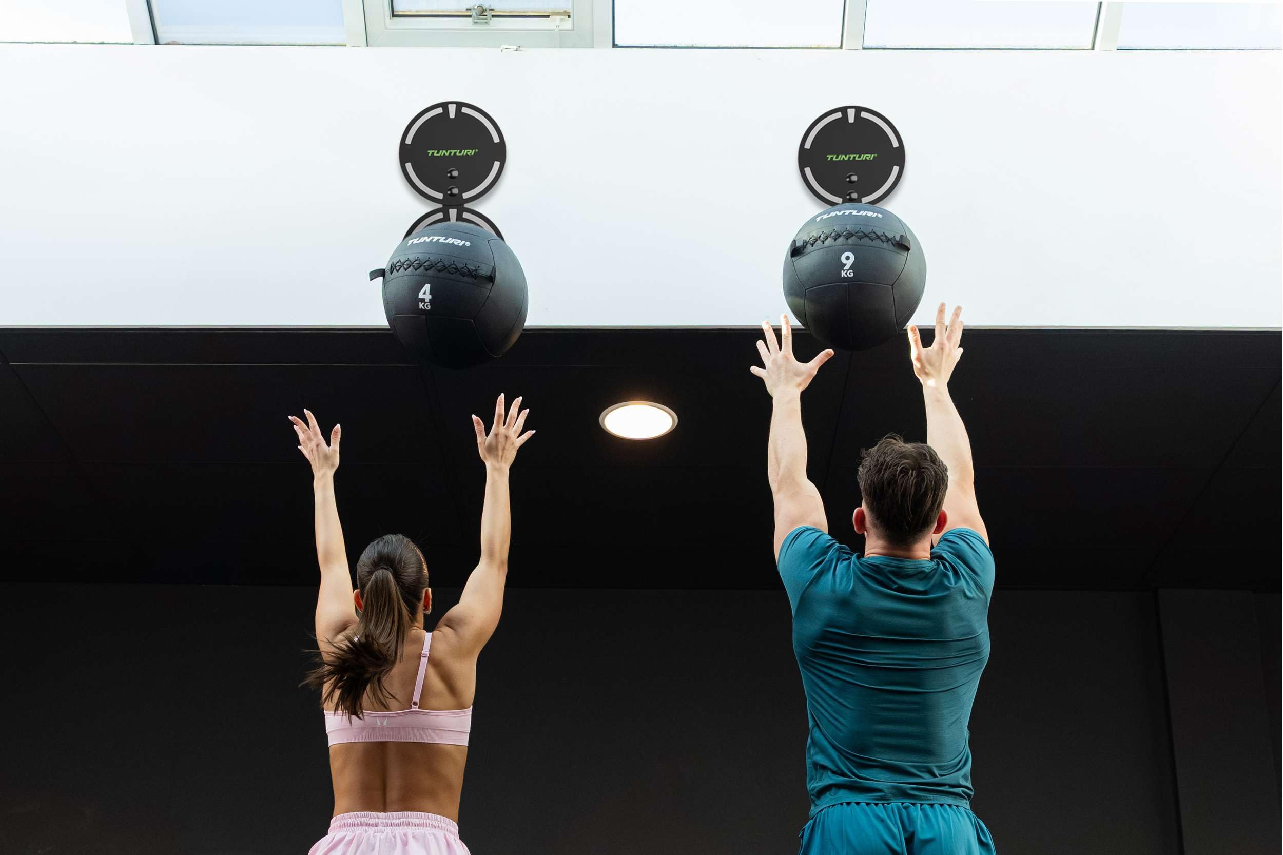 Tunturi Platinum Wall Ball – 9 kg – Nero – App Fitness inclusa