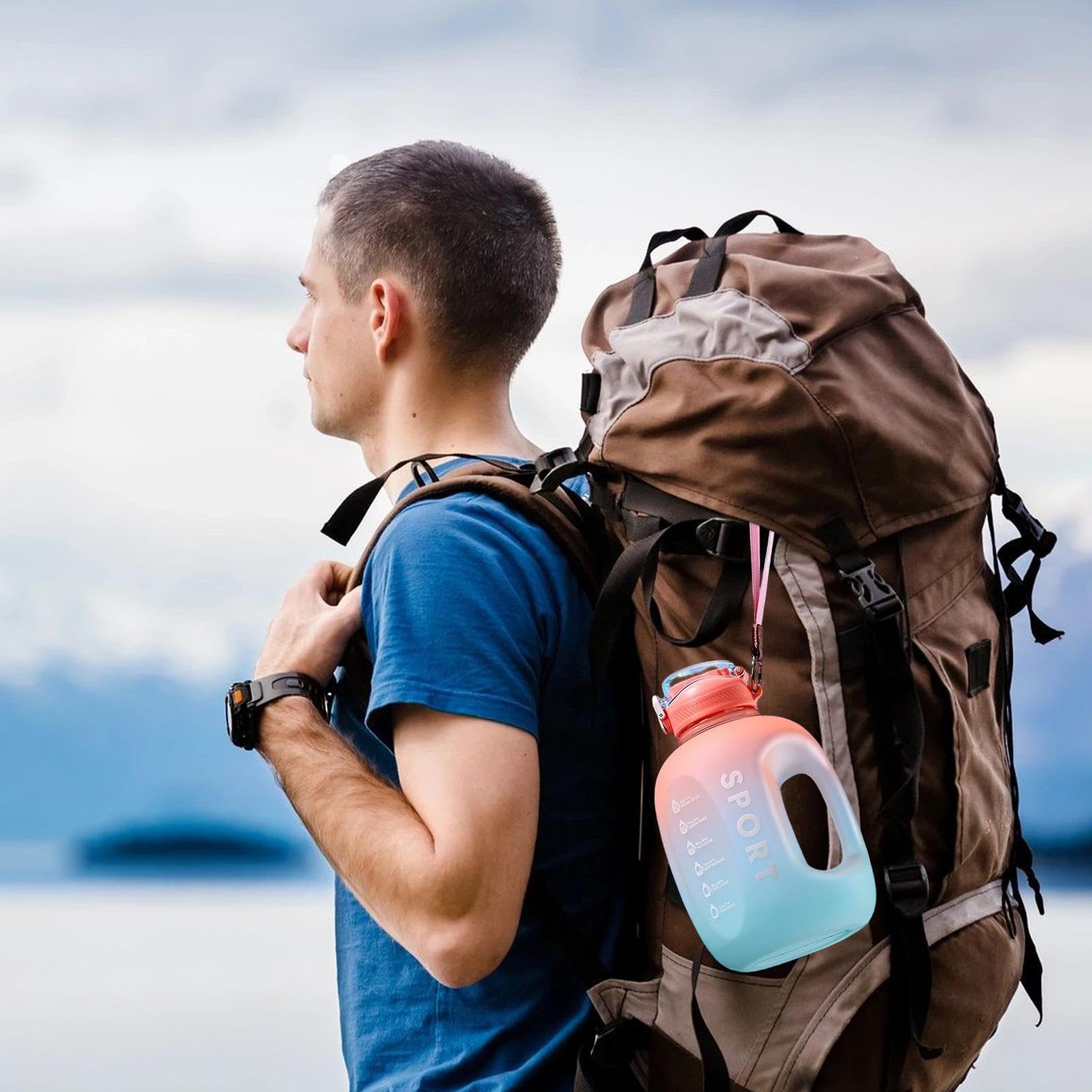 Half Gallon Water Bottle With Straw, Leak-Proof Motivational Drink Bottle, Extra Strong Flex Material Reusable Sports Ton Barrel, BPA Free, Large Gym Sports Bottle for Sports, Fitness, School, Daily