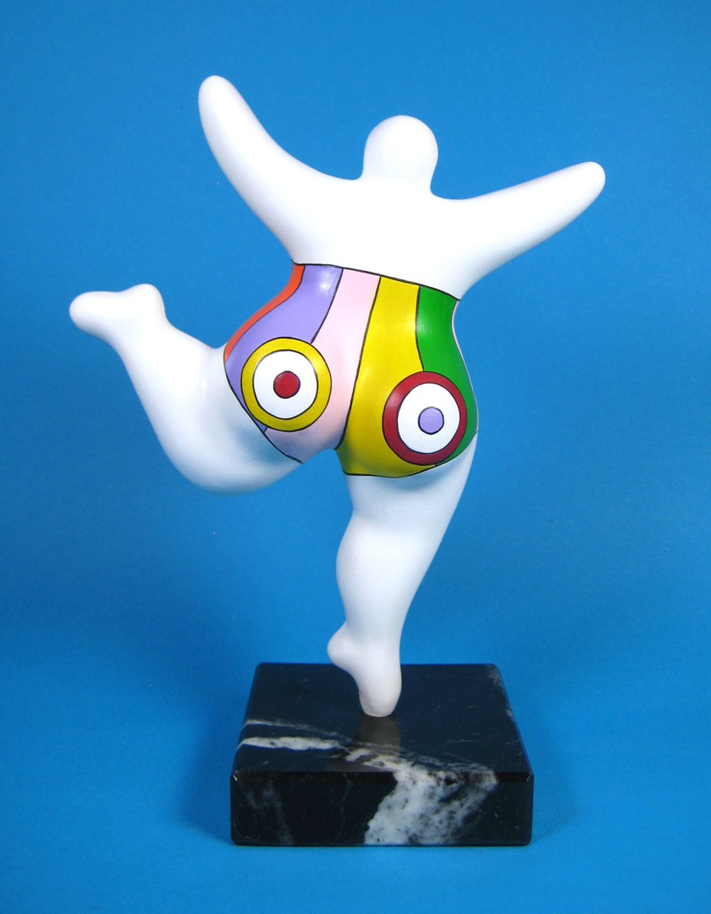 Nana-Skulptur handgefertigte Nana Figur auf Naturstein-Sockel frei nach Niki de Saint Phalle! Sophie Hannover