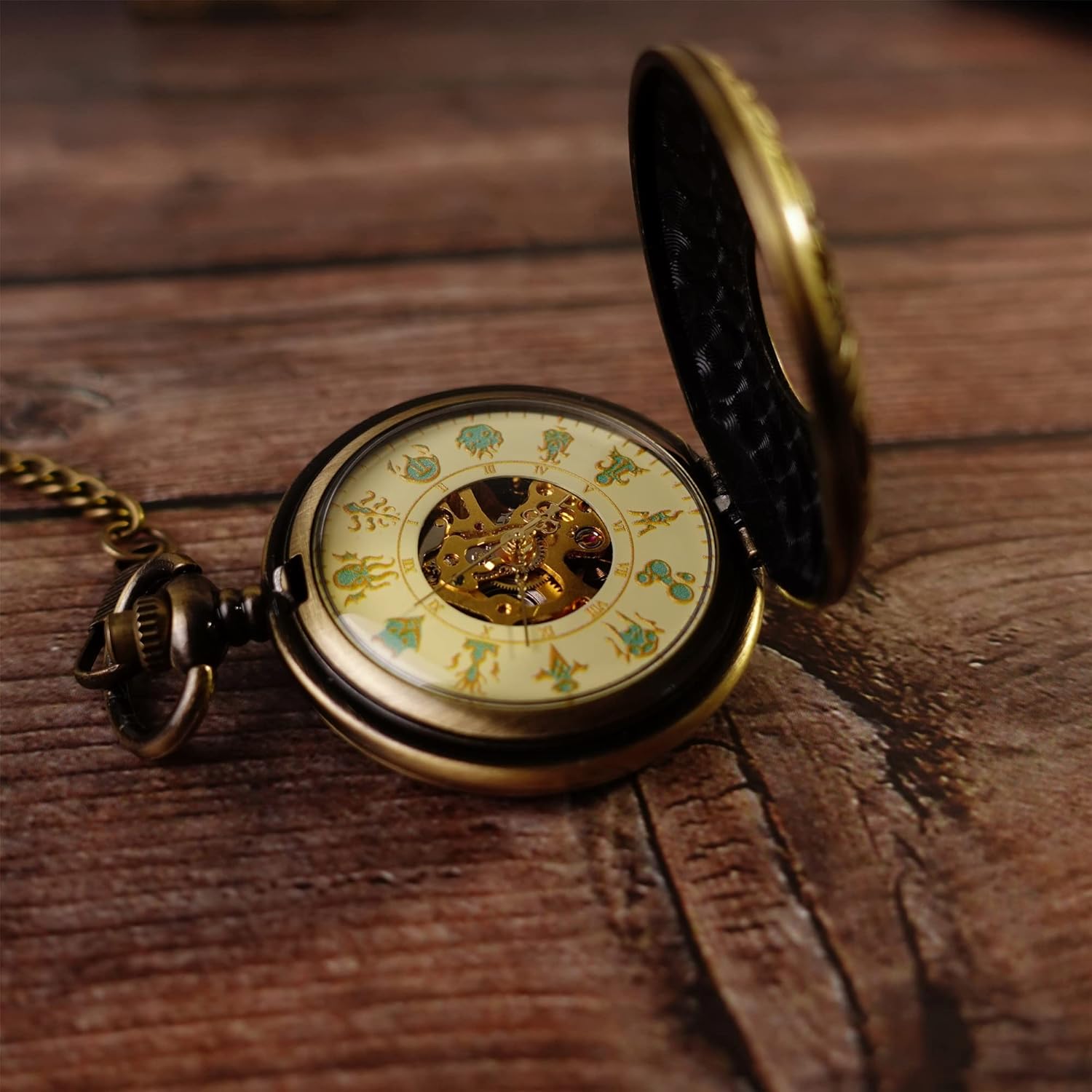 The Shadow Out of Time Cthulhu Mechanical Pocket Watch