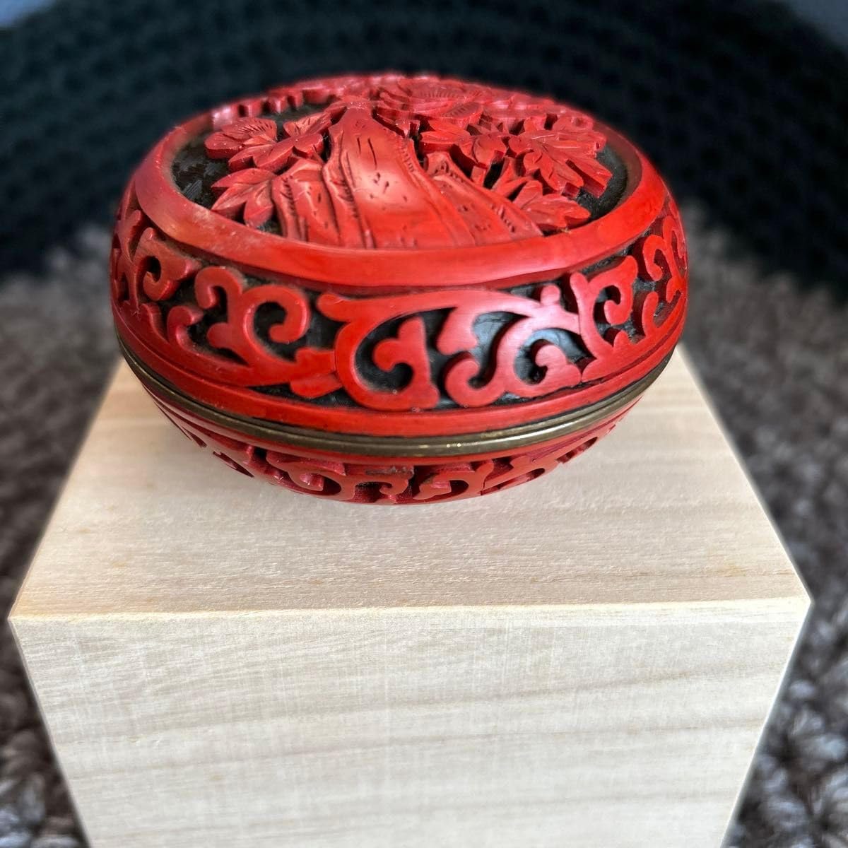 中国彫漆 堆朱 彫漆如意頭紋 細密彫刻 木製 香合 茶道具 中国美術