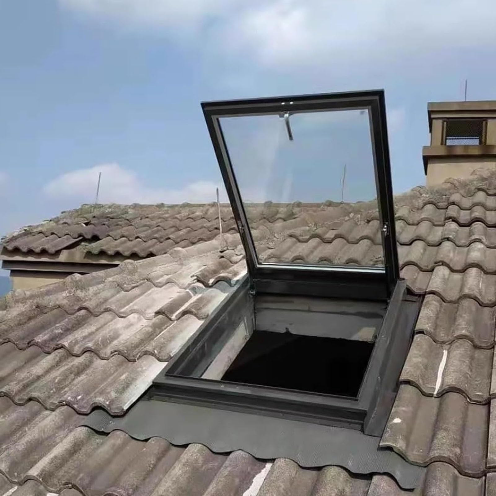 Hzimhnhi One Color 1Pc Skylight Roof Access Hatch - Durable Aluminum Alloy Venting Deck Window Cover For Sunroom & Basement Access(80X100cm)