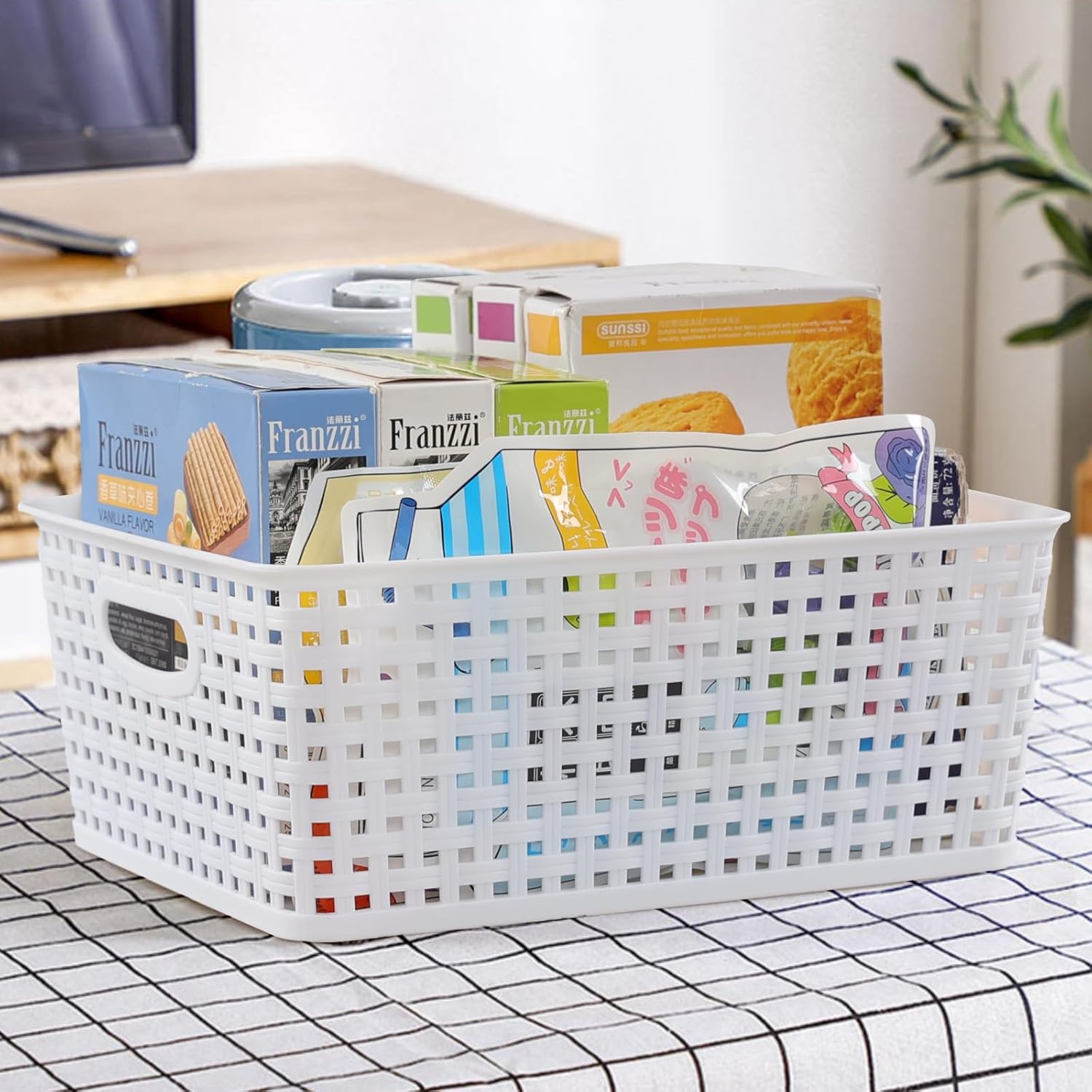 Plastic 8 L Storage Baskets, Medium Kitchen Baskets, White, 4 Packs - Image 6