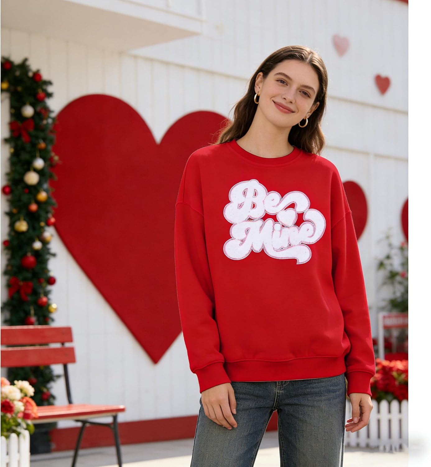 VILOVE Valentine Sweatshirts for Women Be Mine Glitter Patch Valentine Shirts Oversized Love Heart Holiday Outfits - Image 5