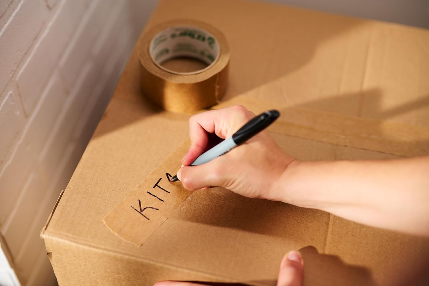 Duck EZ Tear Brown Paper Packing Tape for Boxes, 6 Rolls of Kraft Paper Packaging Tape, Great for Shipping, Moving, Mailing, & Storage, Tears by Hand, Writable Surface, 1.88 Inch x 25 Yards, Tan