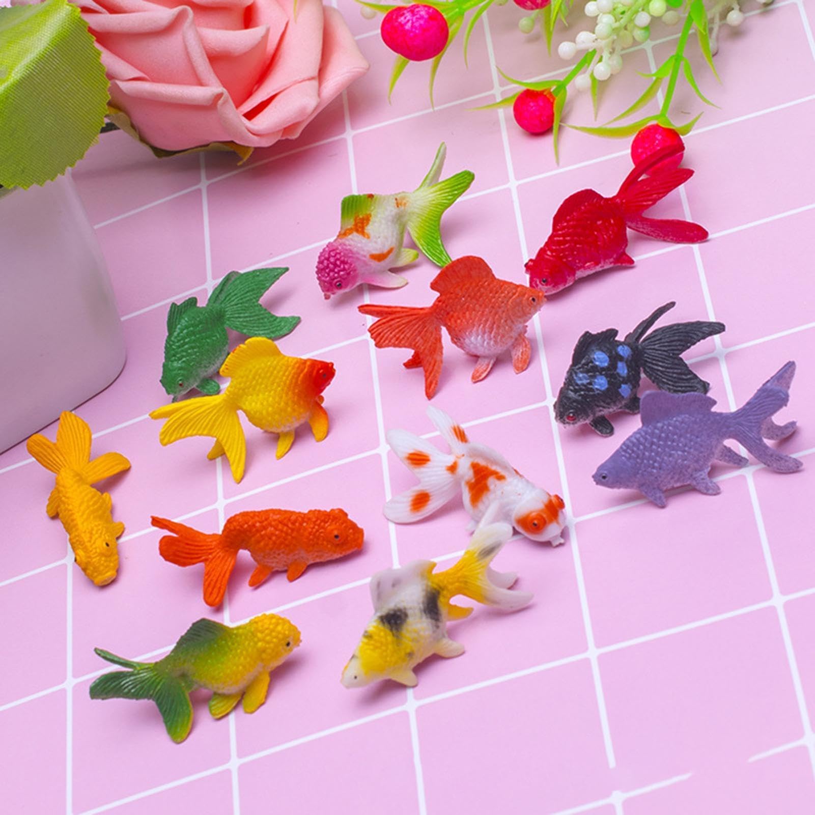Amazon.co.jp: 金魚の置物 - 12 個 ミニ金魚フィギュアセット、3-4Cm