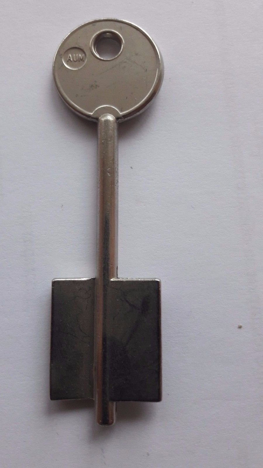 AUM SILCA/ISEO Key Blanks/Llave Gorjas/Chiavi Grezza