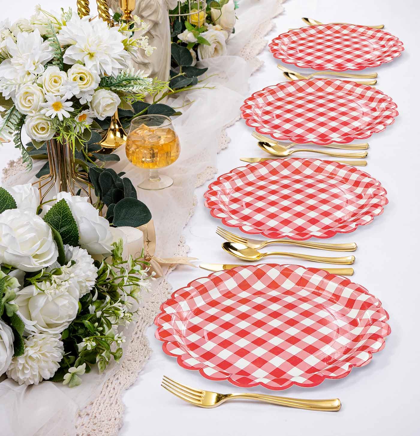 HEIPINIUYE 50 Stück rote Gingham-Pappteller, 17,8 cm, rot und weiß, gewellt, Einweg-Teller für Hochzeit, Babyparty, Geburtstagsparty, karierter Dessertteller