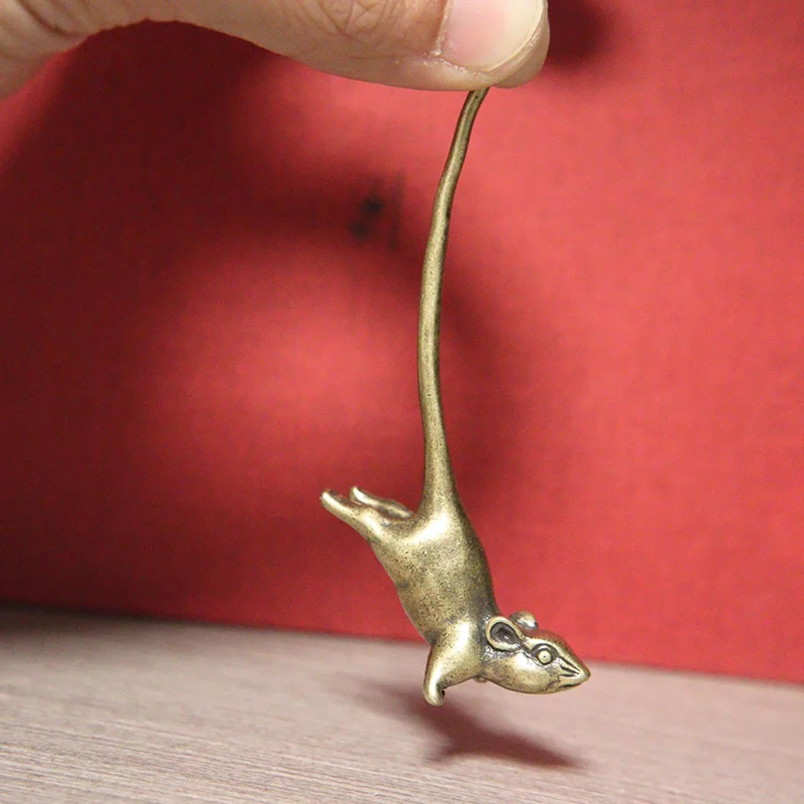KUNGZUNMOLDS Figuras de latón para decoración del hogar, 9,2 x 3,4 x 2,2 cm, de latón vintage, cola larga, estatua de ratón, adornos de escritorio, lindas miniaturas de ratas, pisapapeles, decoración