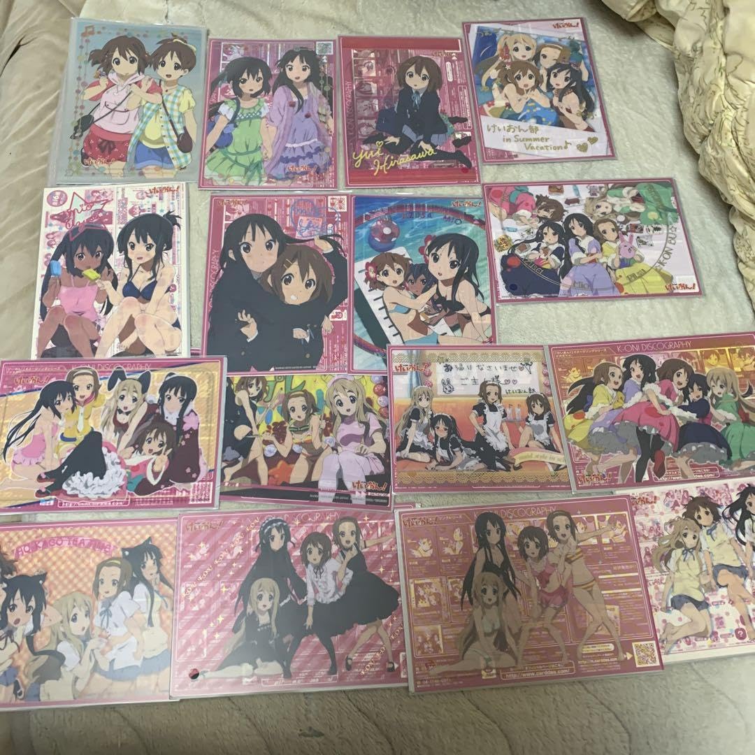 Amazon.co.jp: けいおん ジャンボカードダス クリアプレート 16種