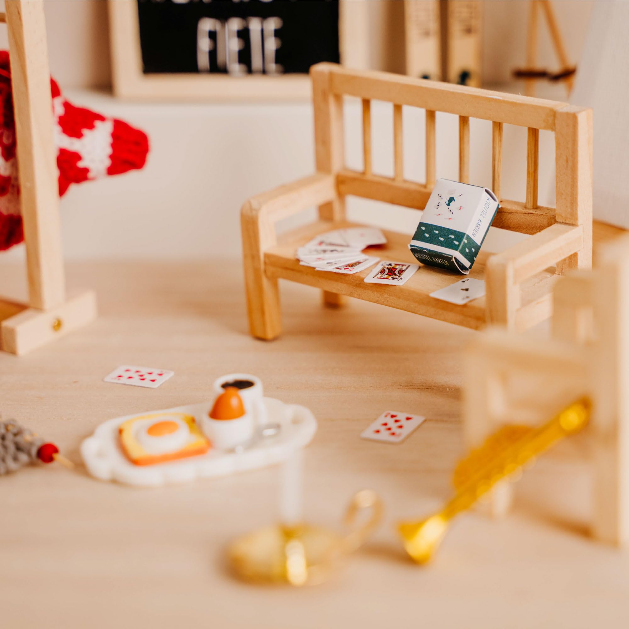 Wichtel Zubehör Set für Jede Wichteltür | Rundum-sorglos-Paket Nr. 2 für 4-6 Jährige | Wichtel Countdown Kalender, Wichtelhandbuch, Streiche & Zubehör - Perfekte Wichteltür Ergänzung