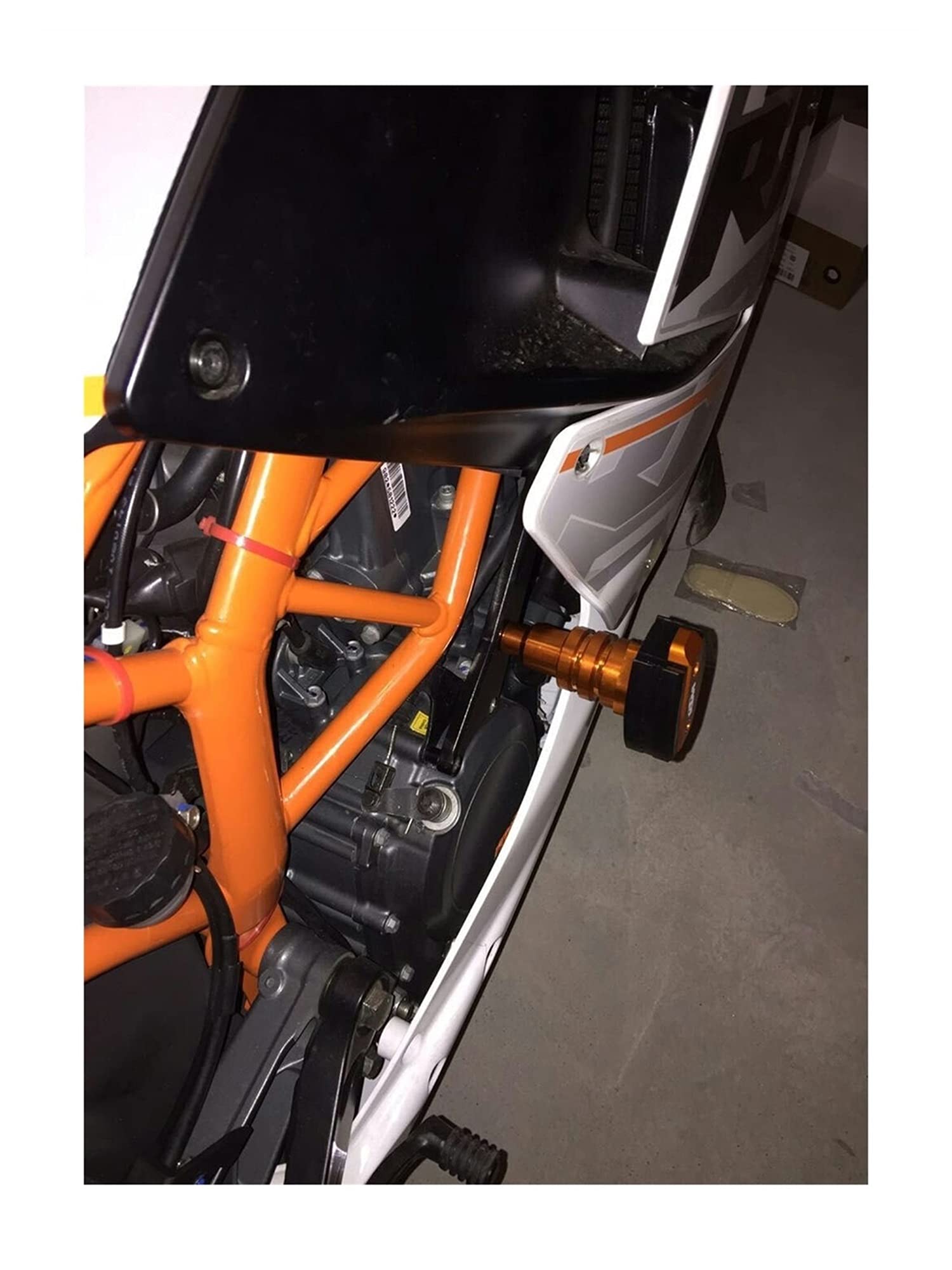 Suwaki ramy motocykla do SUZUKI GSXR1000 2009-2016, ochrona przed upadkiem motocykla, osłona suwaka, osłona zderzaka, czarna