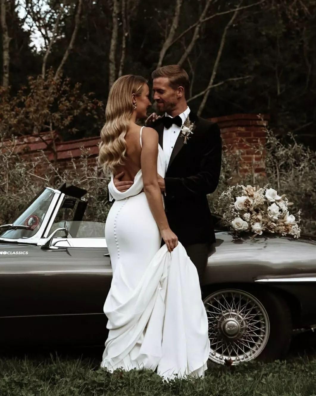 Boho Wedding Dresses for Bride with Train Spaghetti Straps Satin Mermaid Bridal Dresses for Wedding LAW103