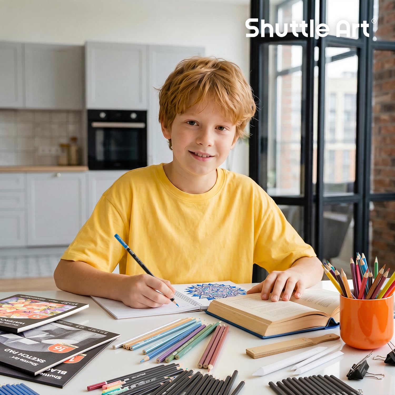 Shuttle Art Kit Matite da Disegno Professionale,Pacchetto 103 Set Matite da disegno Set Disegno Schizzo con Matite Colorate e da Schizzo Grafite in Astuccio Portatile, Bambini, Adulti Artisti