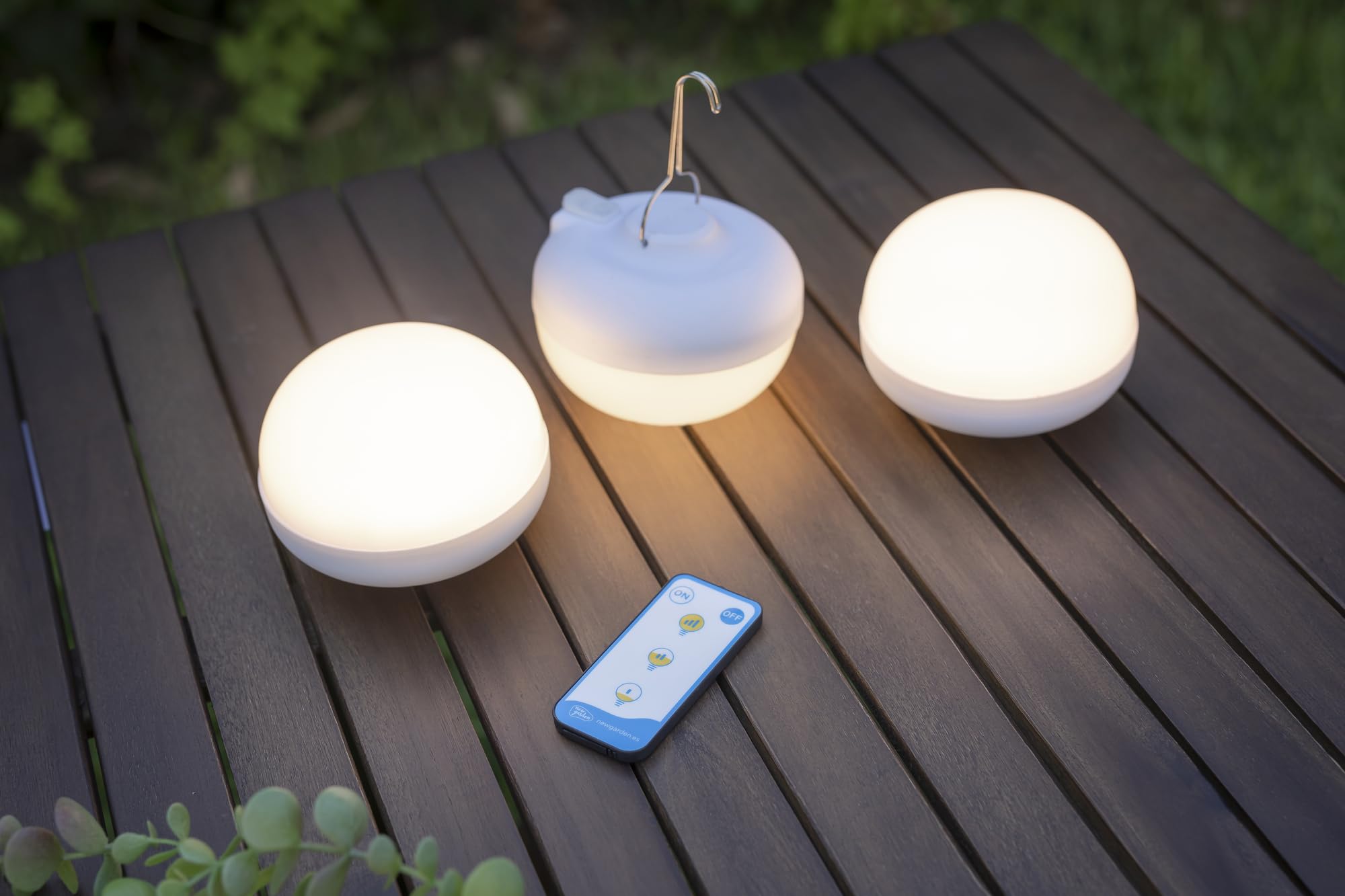 Amazon.com: Newgarden Magnetic Rechargeable LED Light Bulb – 900