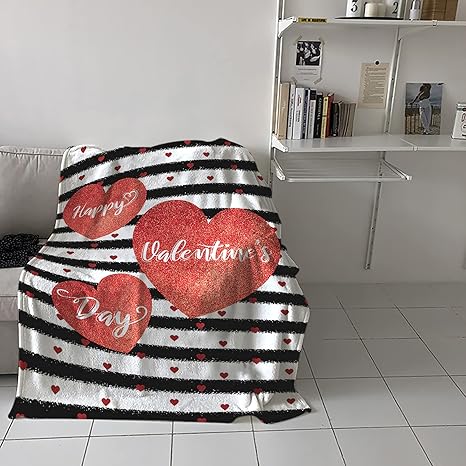 Amazon ブランケット 毛布 バレンタインデー ハート柄 黒と白ストライプ背景 膝掛け ふわふわ マイクロ プラッシュフリース地 オールシーズン エアコン対策 吸湿発熱 静電気防止 敷き毛布 フランネル 柔らかく肌触り 速乾 ひざ掛け お昼寝ケット 掛け毛布 洗える 軽い