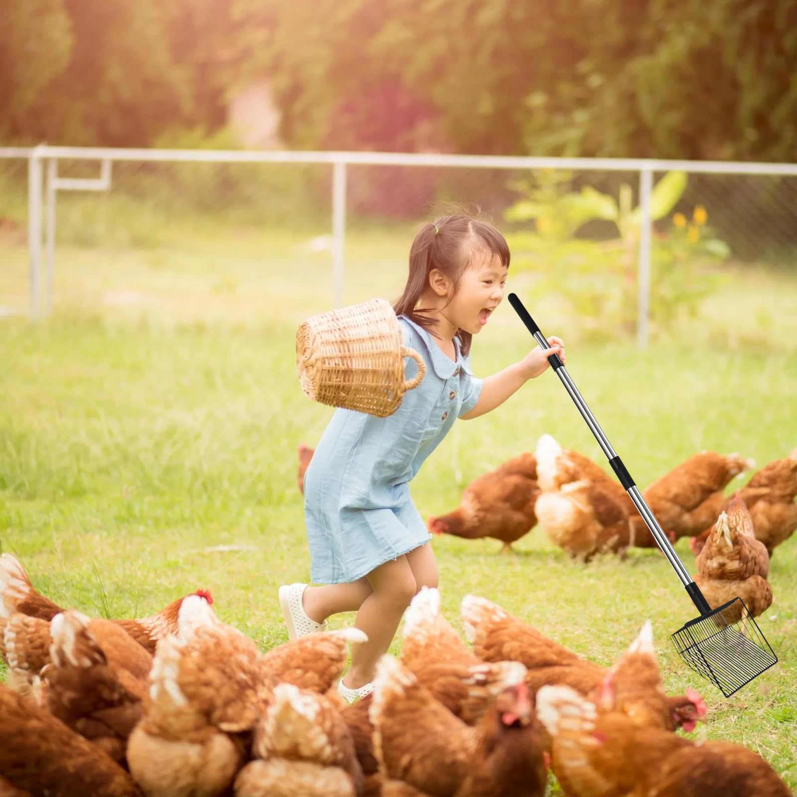 Pala para excrementos de gallinero para gallinero, resistente, mango telescópico, 57 – 106 cm, colador de metal duradero para la cría de aves, eliminación eficiente de excrementos de pollo y basura