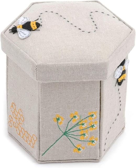 Hobby Gift Victorian Style Traditional Sewing Kit with Contents, Bee, Appliqué Design (SCHAç)