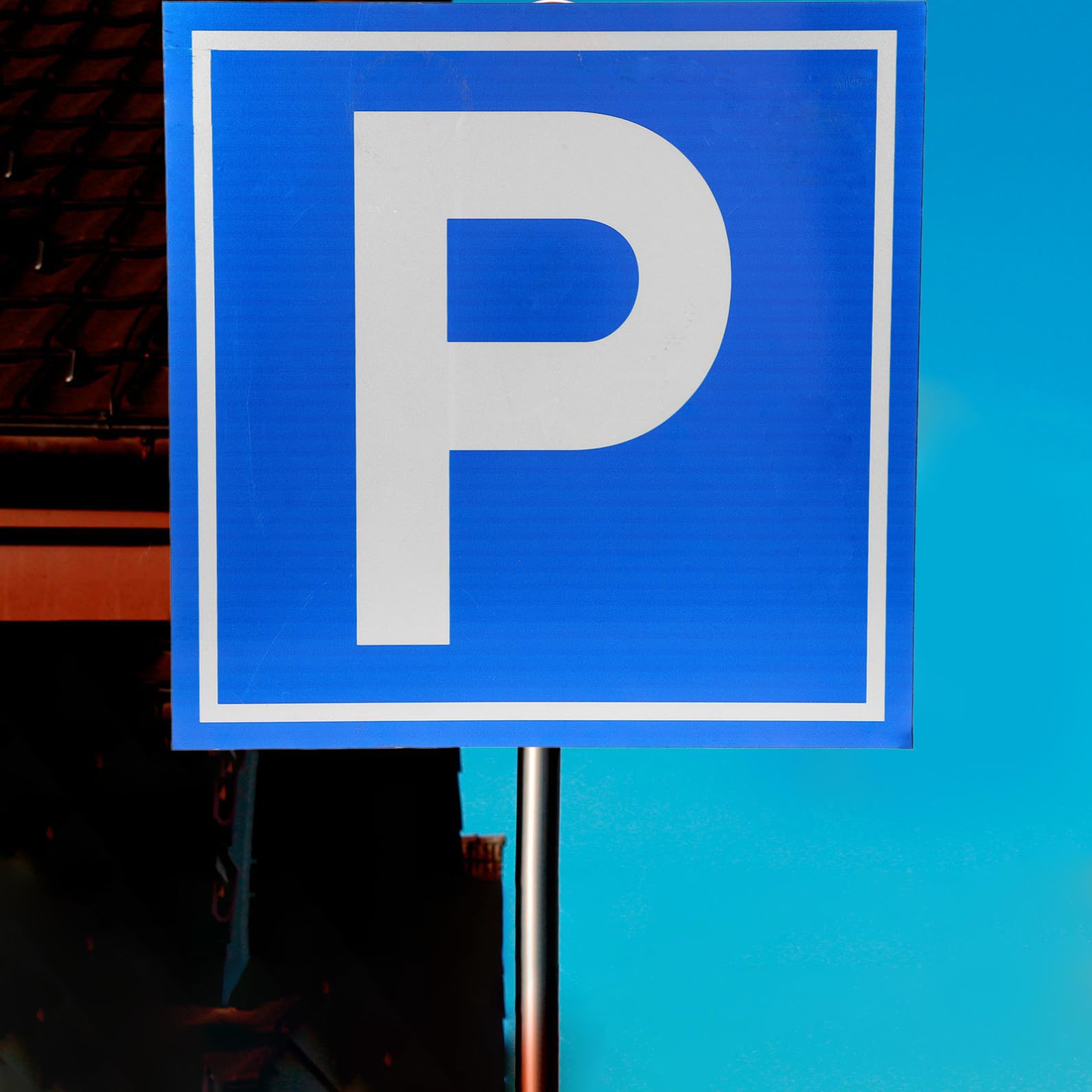 Amosfun Cartello Parcheggio Segnale di Sicurezza Simbolo P in Lega di Alluminio per Parcheggi, Visibilità Chiara e Segnaletica Funzionale per Luoghi Vari