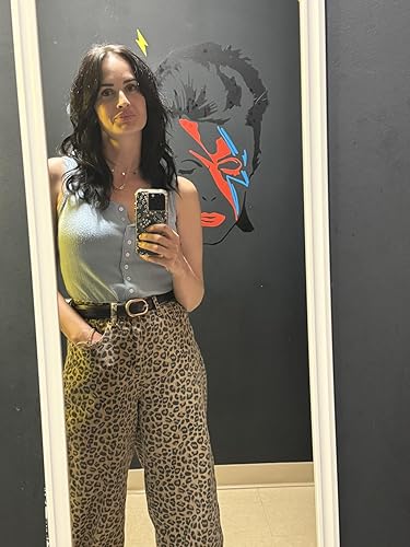 Love this perfect tank/ very flattering